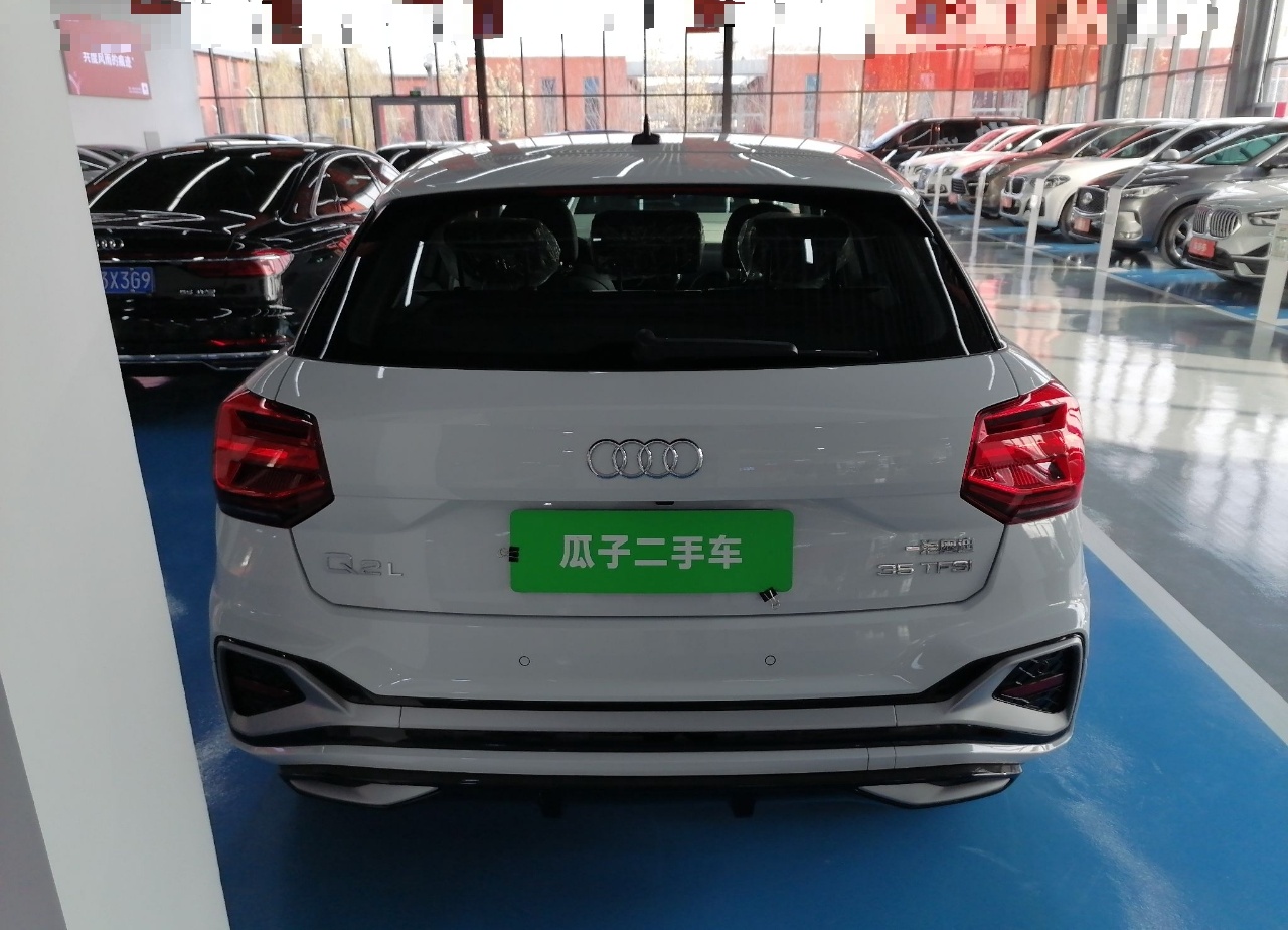 奥迪Q2L 2022款 35 TFSI 时尚动感型