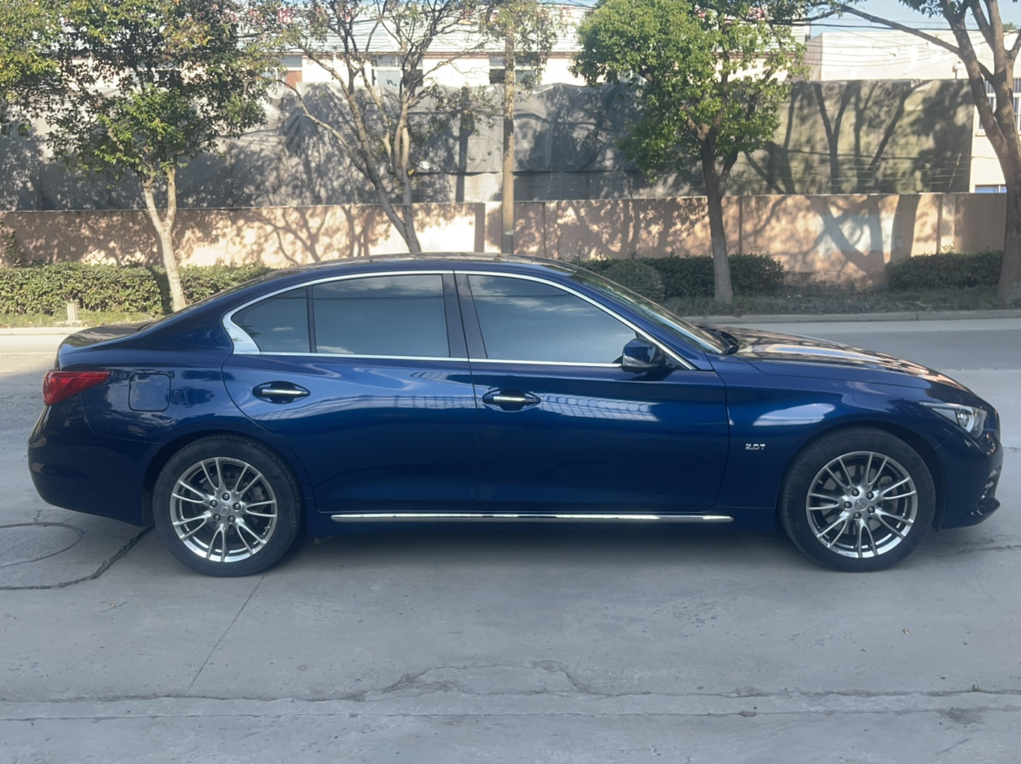 英菲尼迪Q50L 2016款 2.0T 进取版