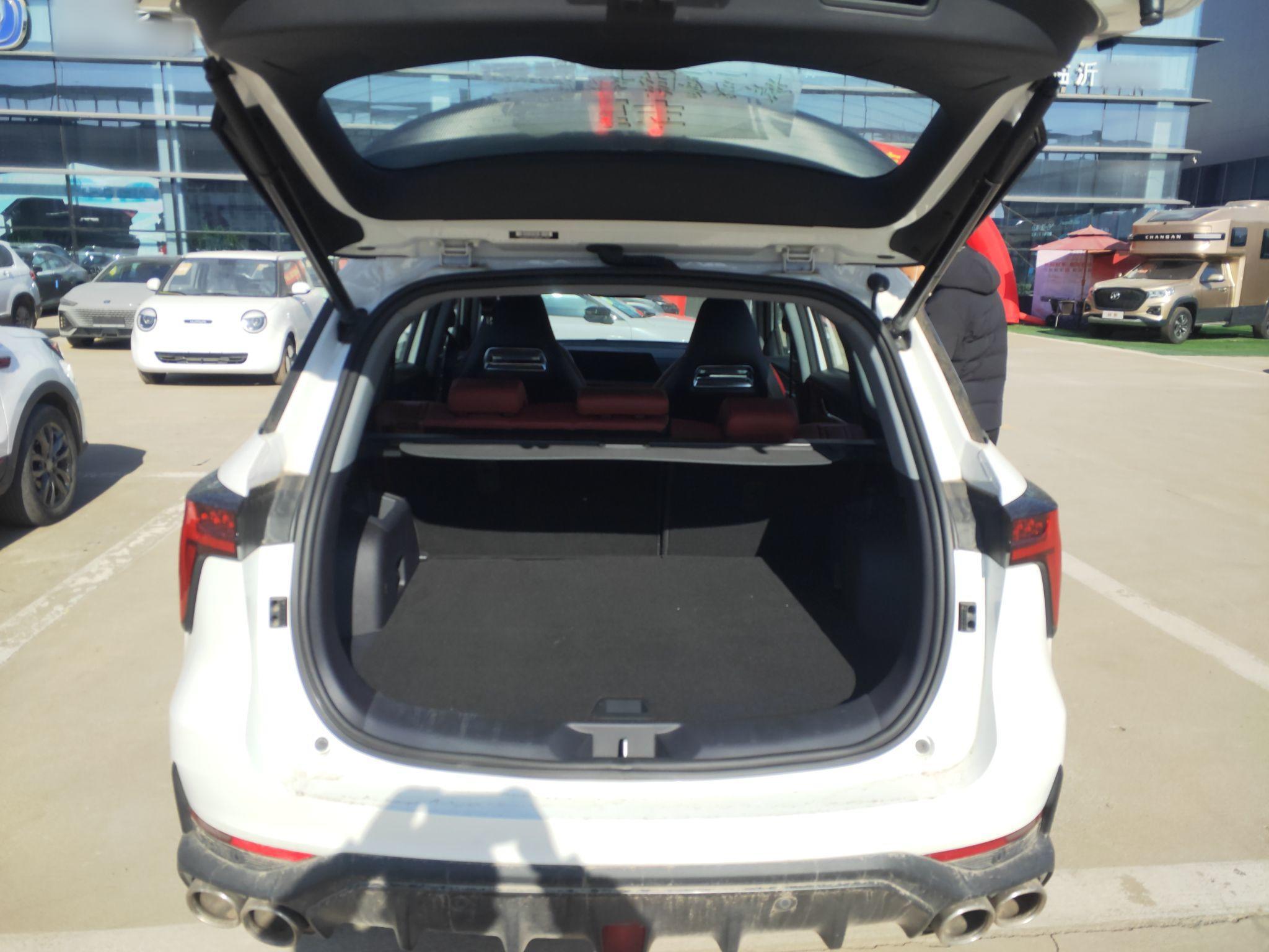 长安CS75 PLUS 2022款 第二代 2.0T 自动旗舰型