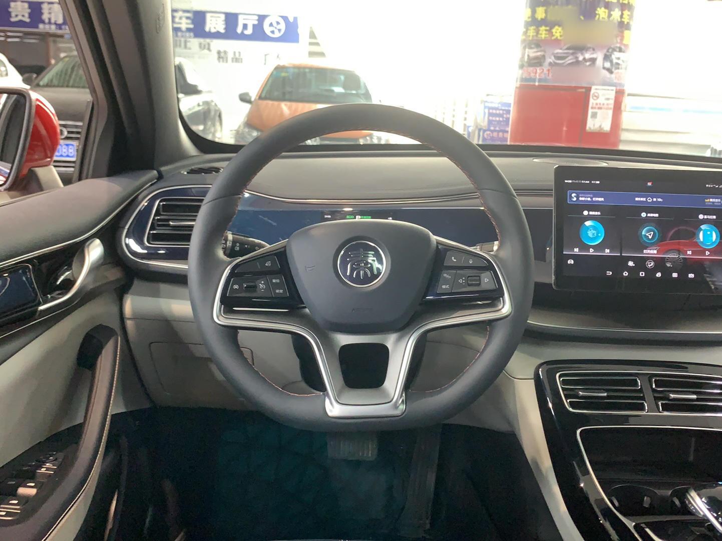 比亚迪 秦PLUS 2021款 EV 400KM 豪华型