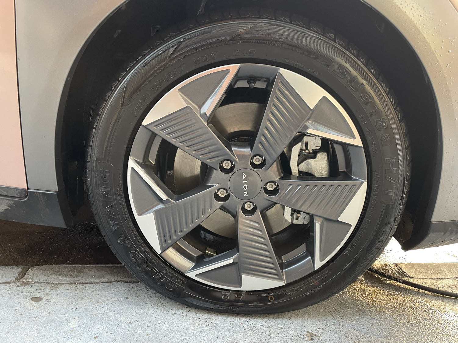 广汽埃安 AION Y 2022款 70 智领版