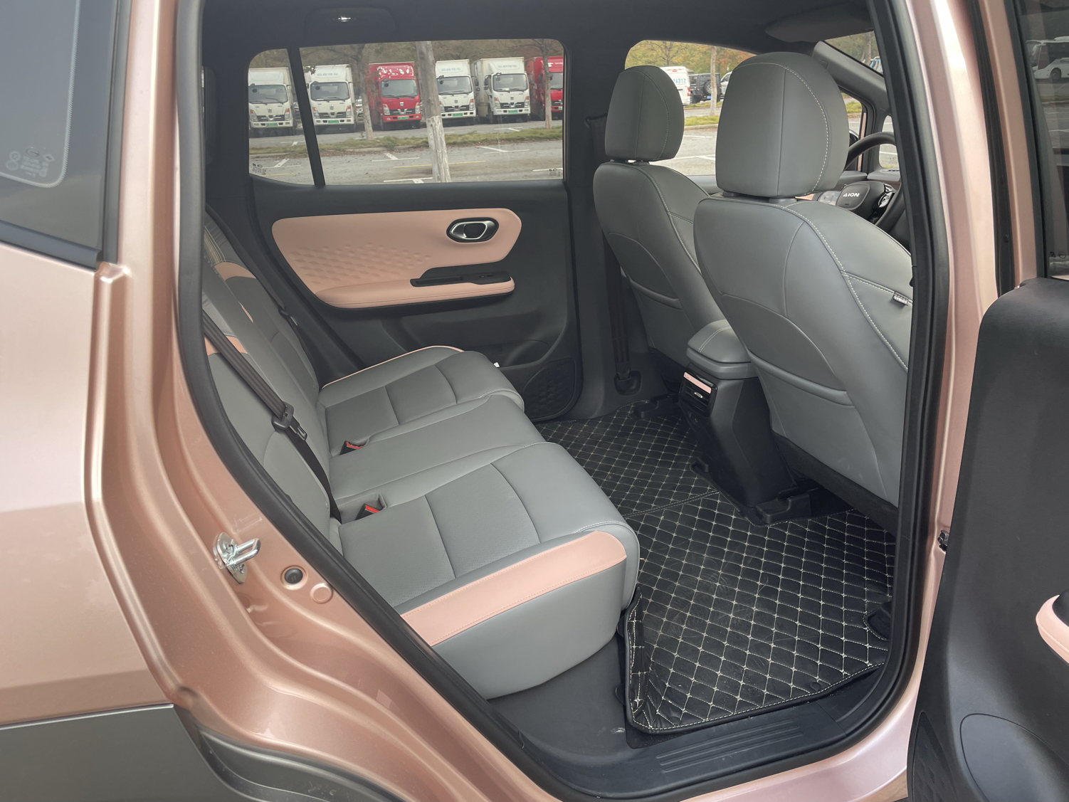 广汽埃安 AION Y 2022款 70 智领版