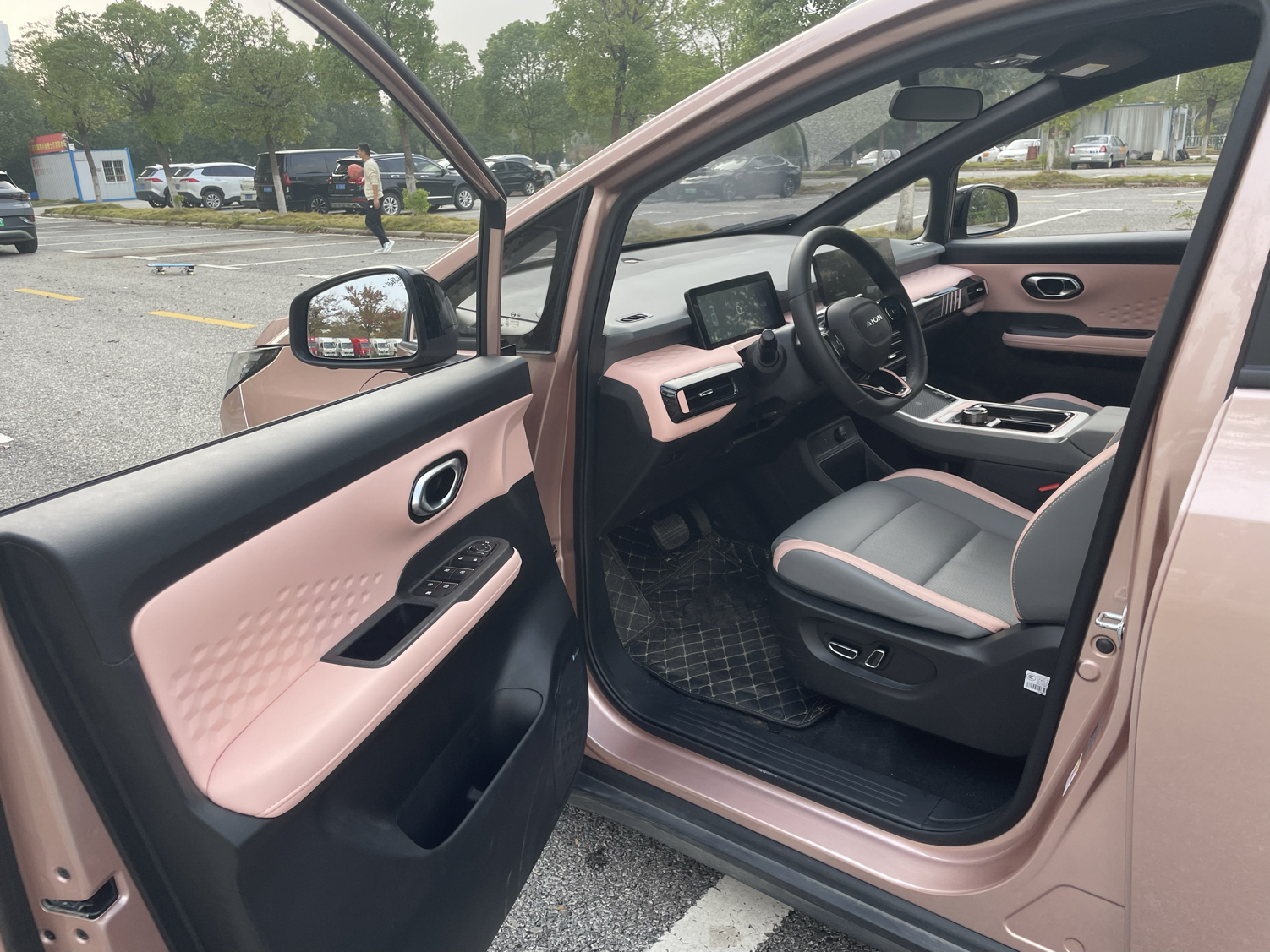 广汽埃安 AION Y 2022款 70 智领版