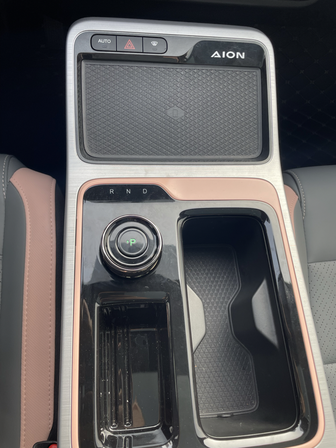 广汽埃安 AION Y 2022款 70 智领版