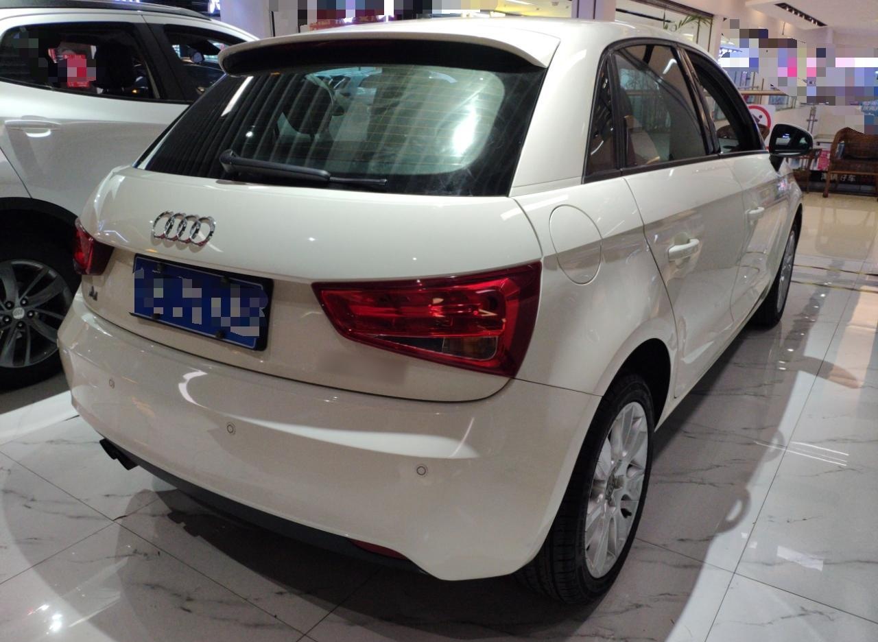 奥迪A1 2014款 30 TFSI Sportback时尚型(进口)