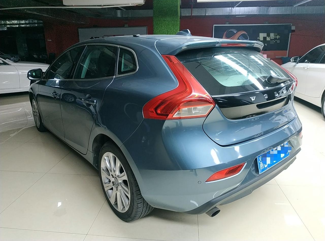 沃尔沃V40 2014款 2.0T 智雅版(进口)