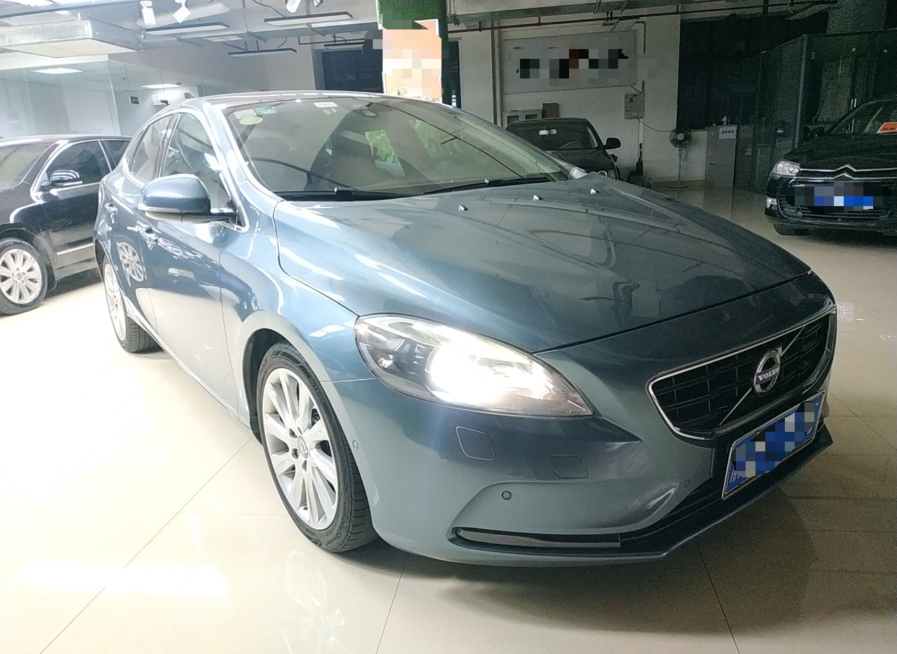 沃尔沃V40 2014款 2.0T 智雅版(进口)