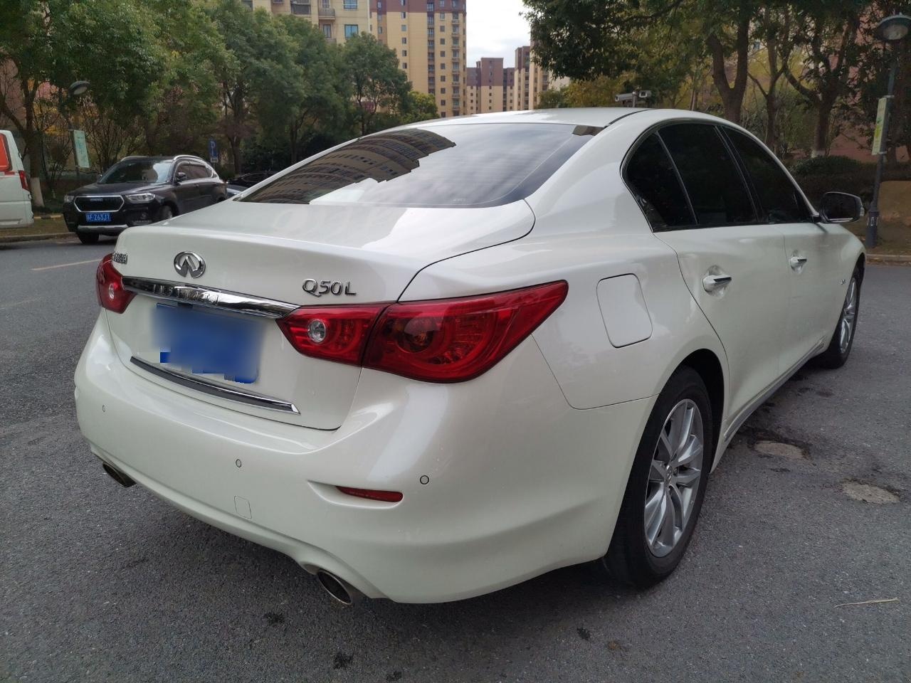 英菲尼迪Q50L 2015款 2.0T 舒适版