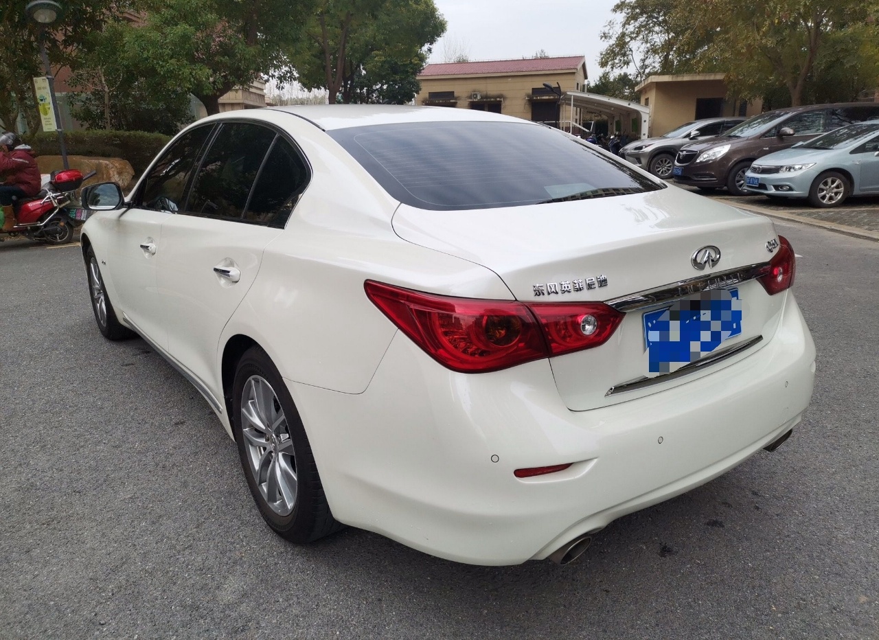 英菲尼迪Q50L 2015款 2.0T 舒适版