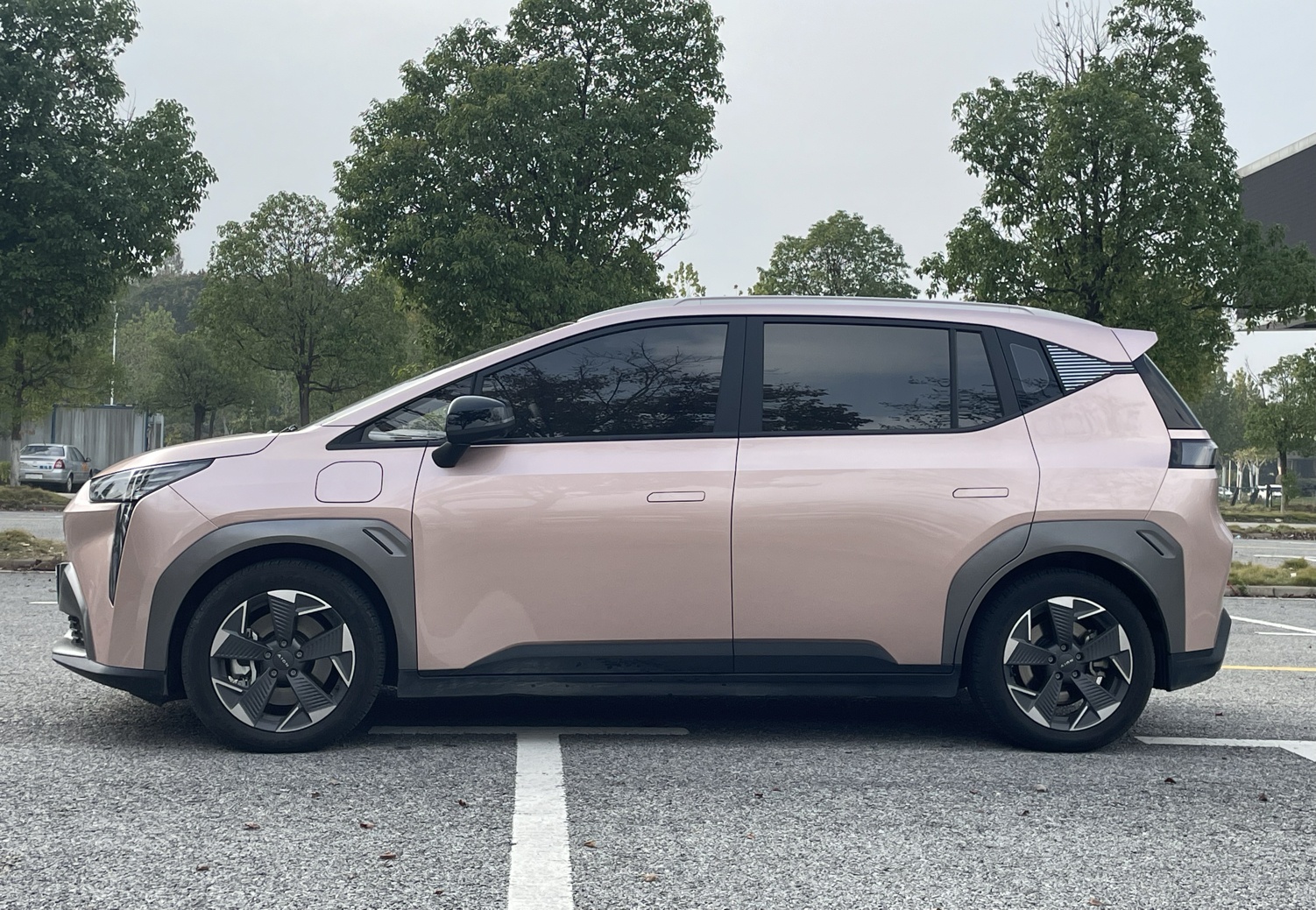 广汽埃安 AION Y 2022款 70 智领版