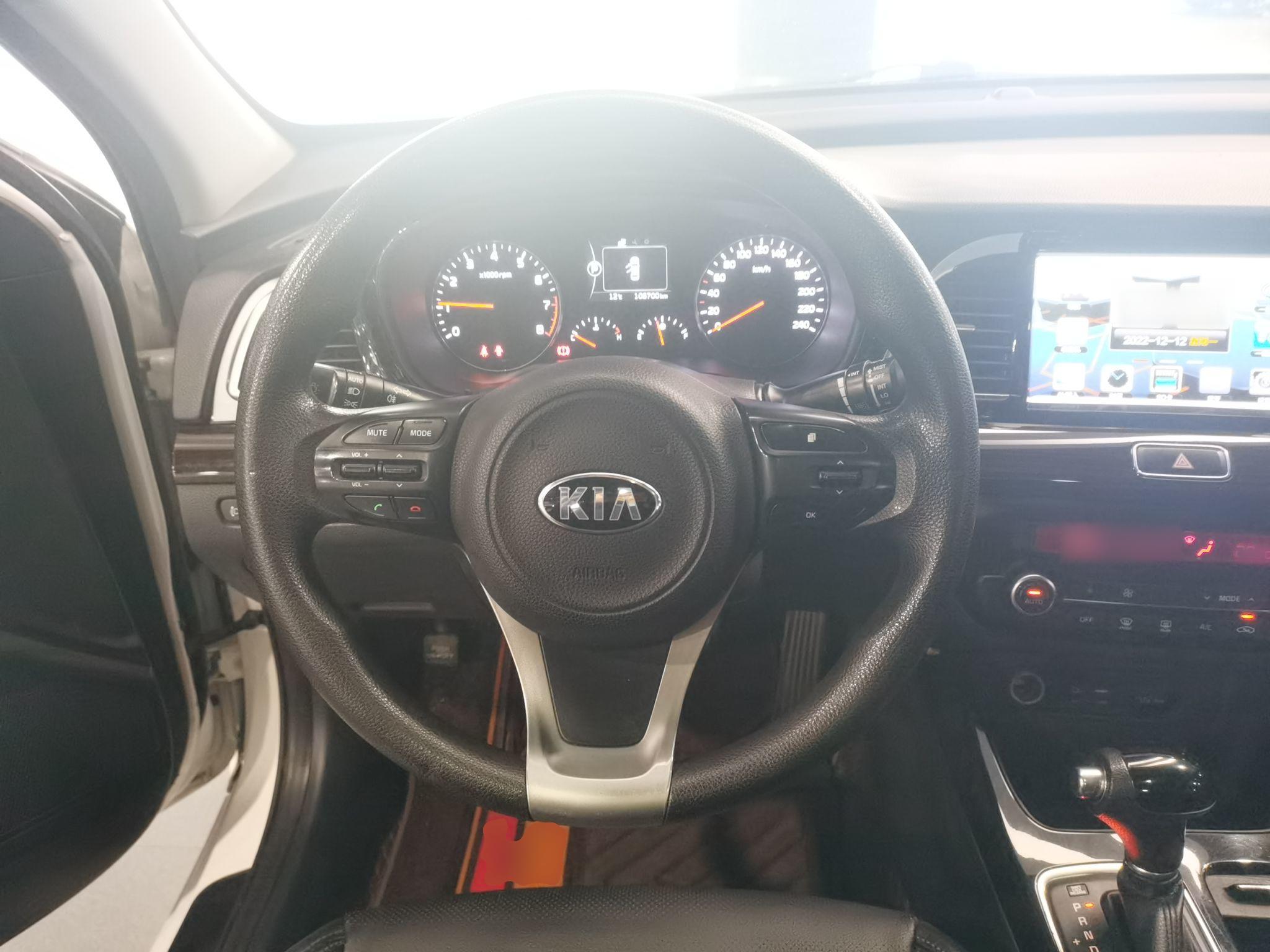 起亚K4 2014款 1.8L 自动GLS