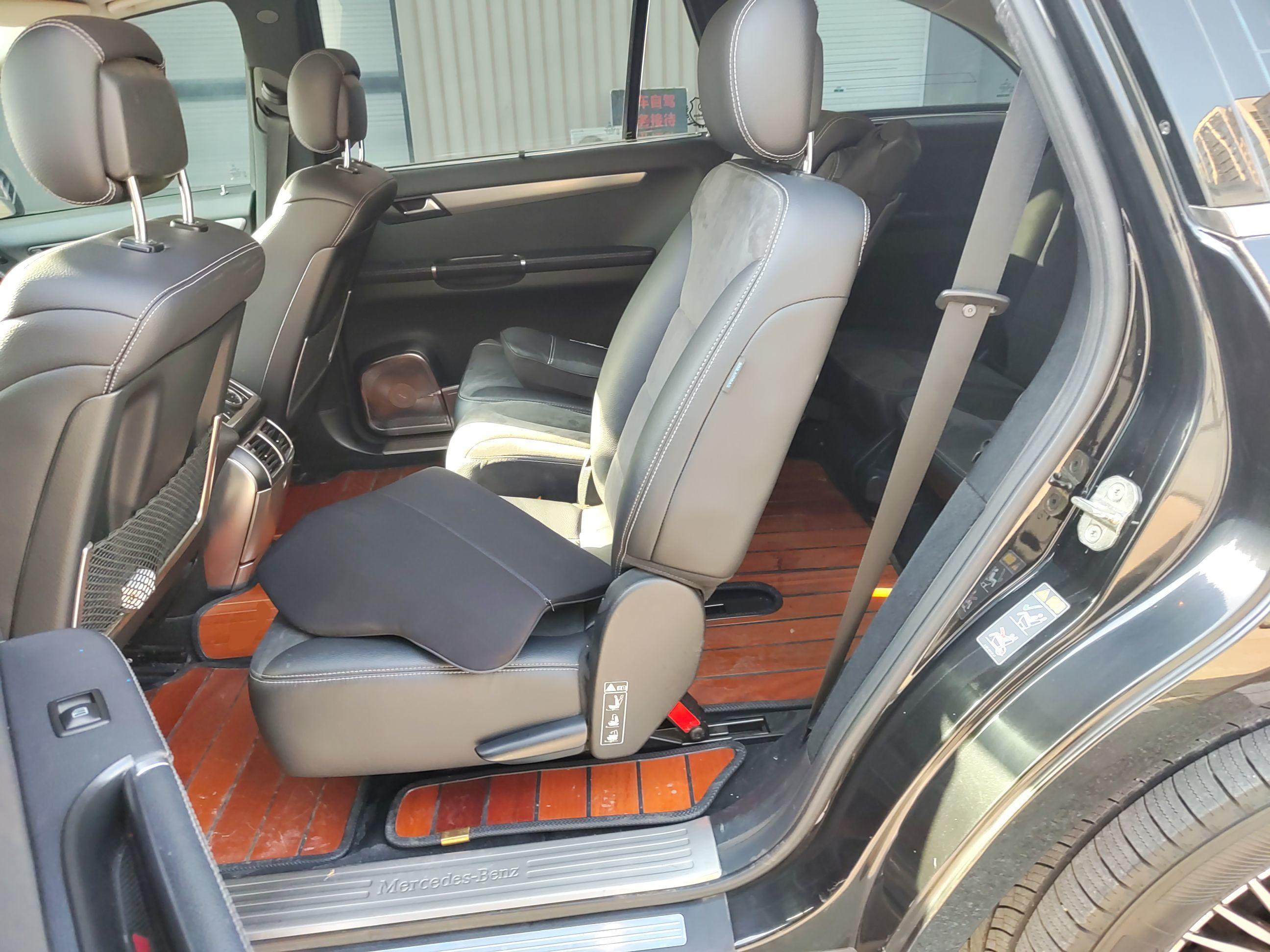 奔驰R级 2014款 R 320 4MATIC 商务型(进口)