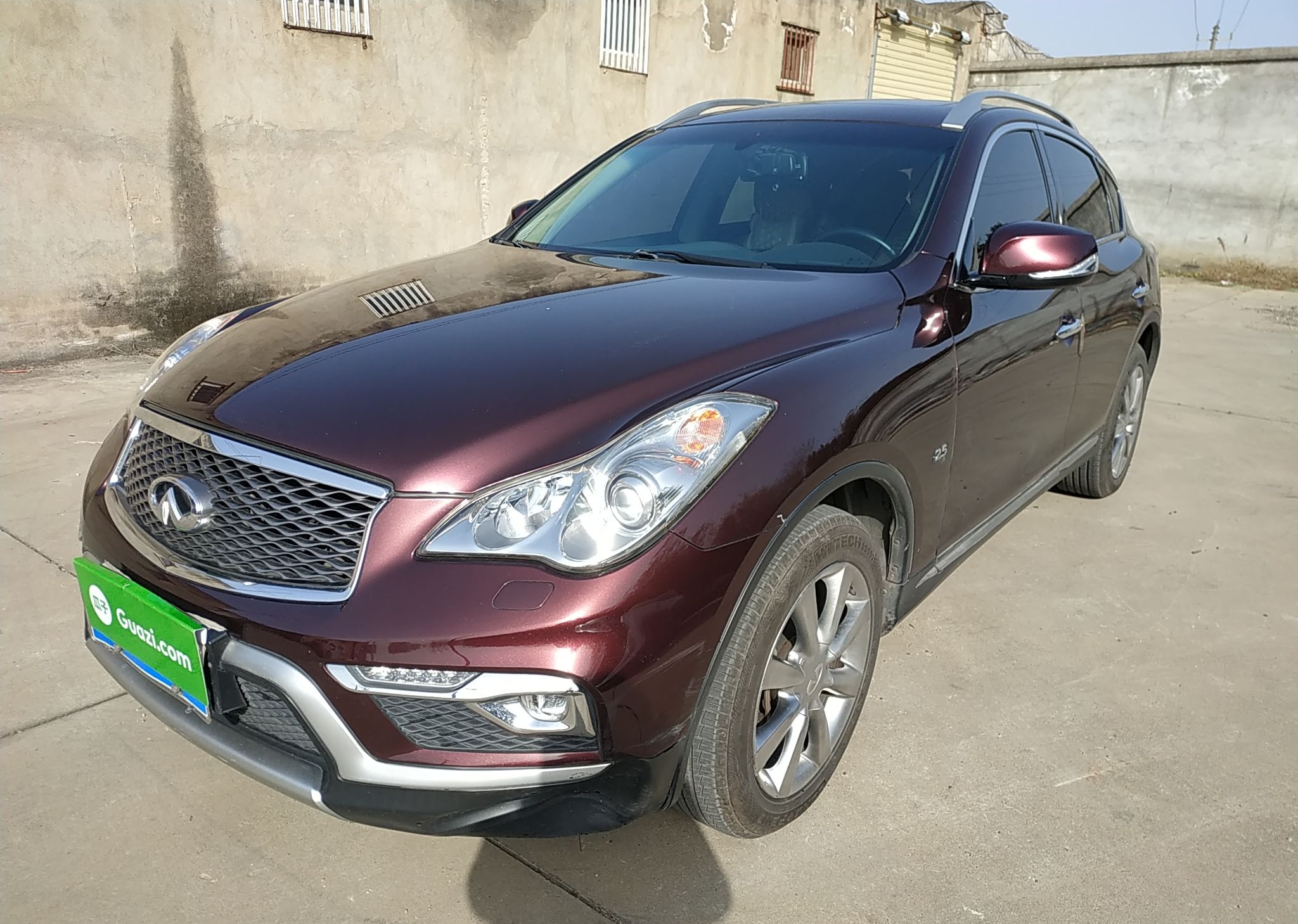 英菲尼迪QX50 2015款 2.5L 舒适版