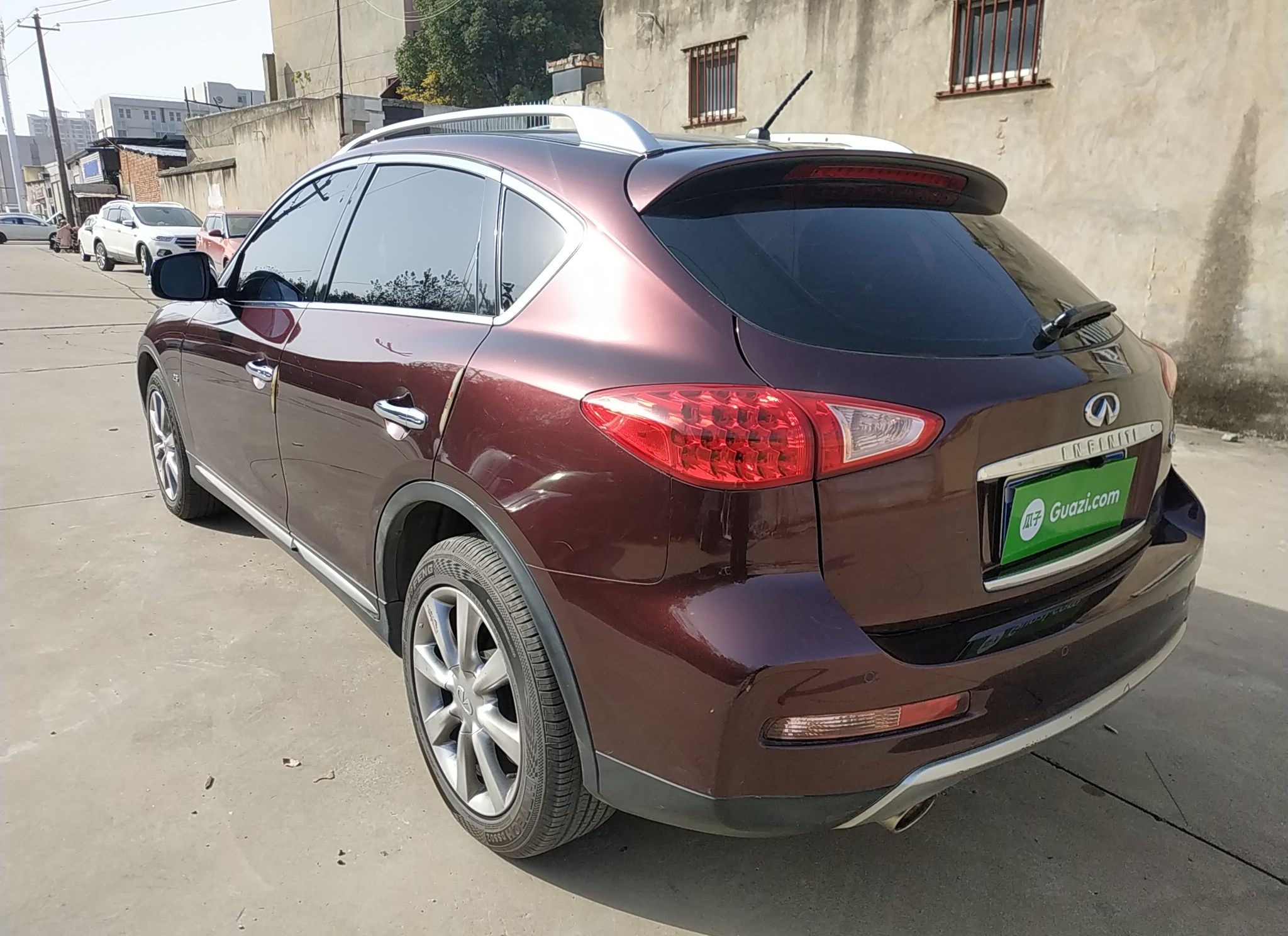 英菲尼迪QX50 2015款 2.5L 舒适版