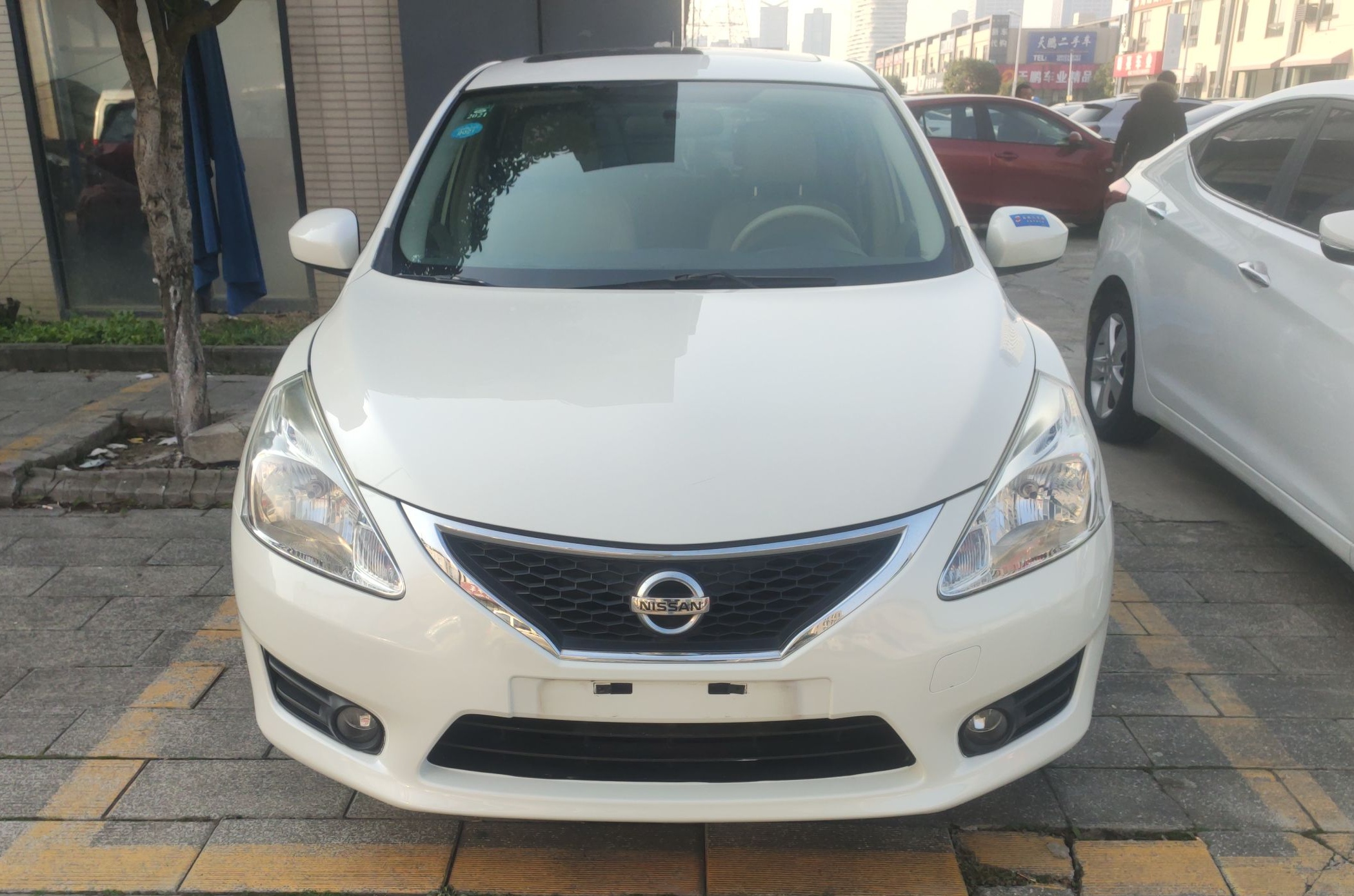 日产 骐达 2011款 1.6L CVT智能型