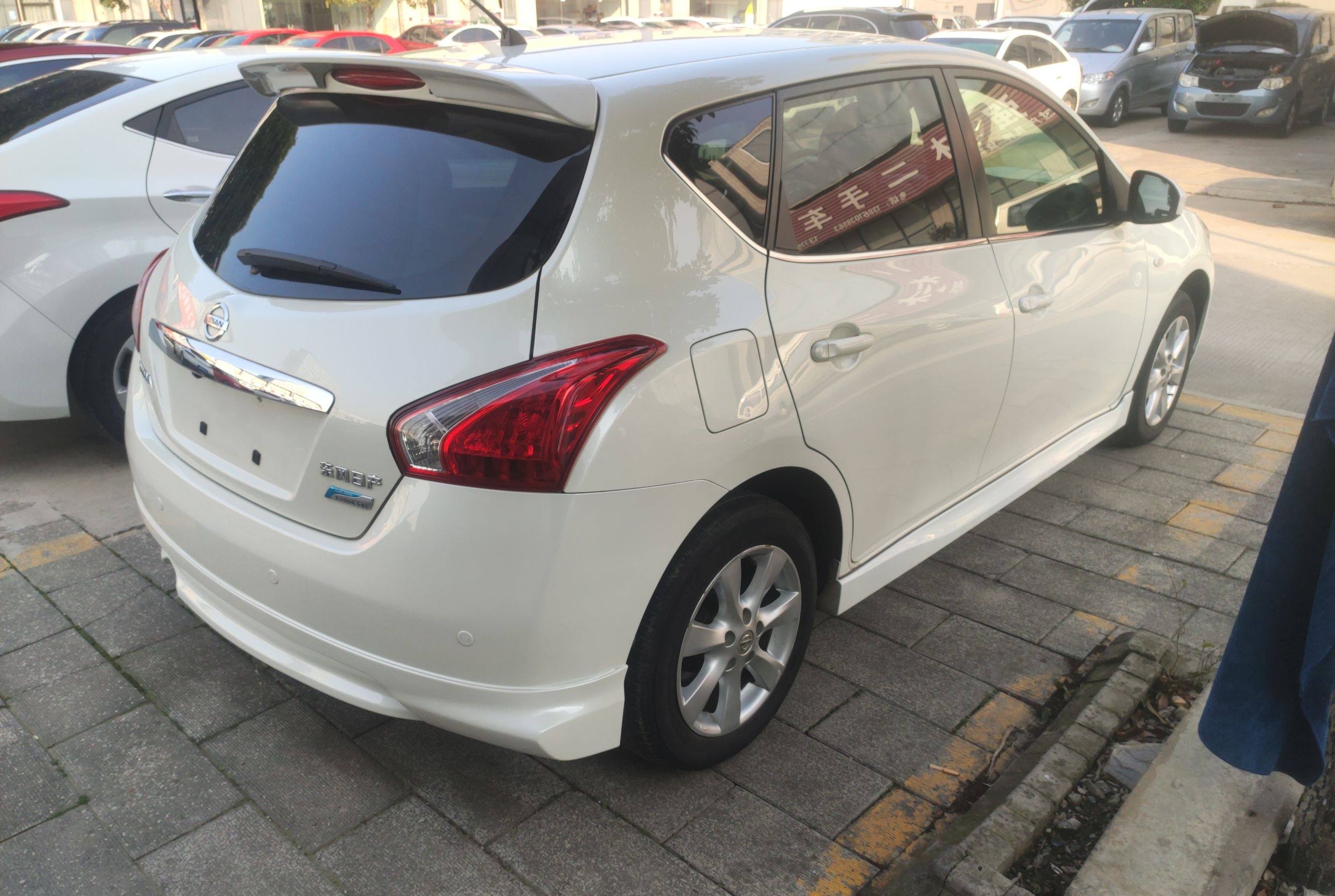 日产 骐达 2011款 1.6L CVT智能型