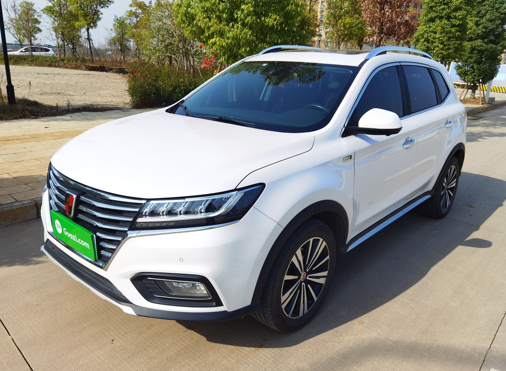 荣威eRX5 2017款 eRX5 50T 混动互联尊荣旗舰版