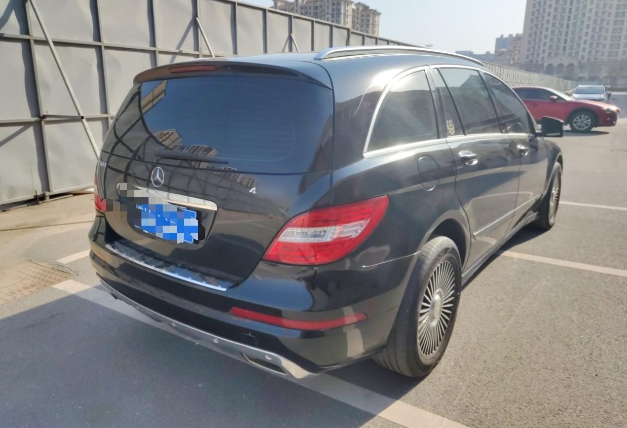 奔驰R级 2014款 R 320 4MATIC 商务型(进口)