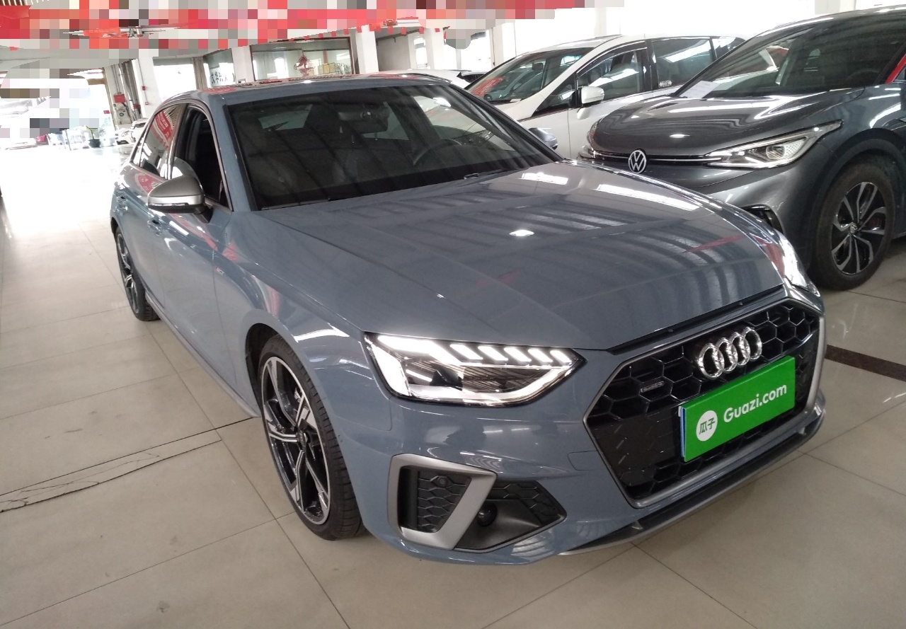 奥迪A4L 2022款 40 TFSI quattro RS套件燃速型