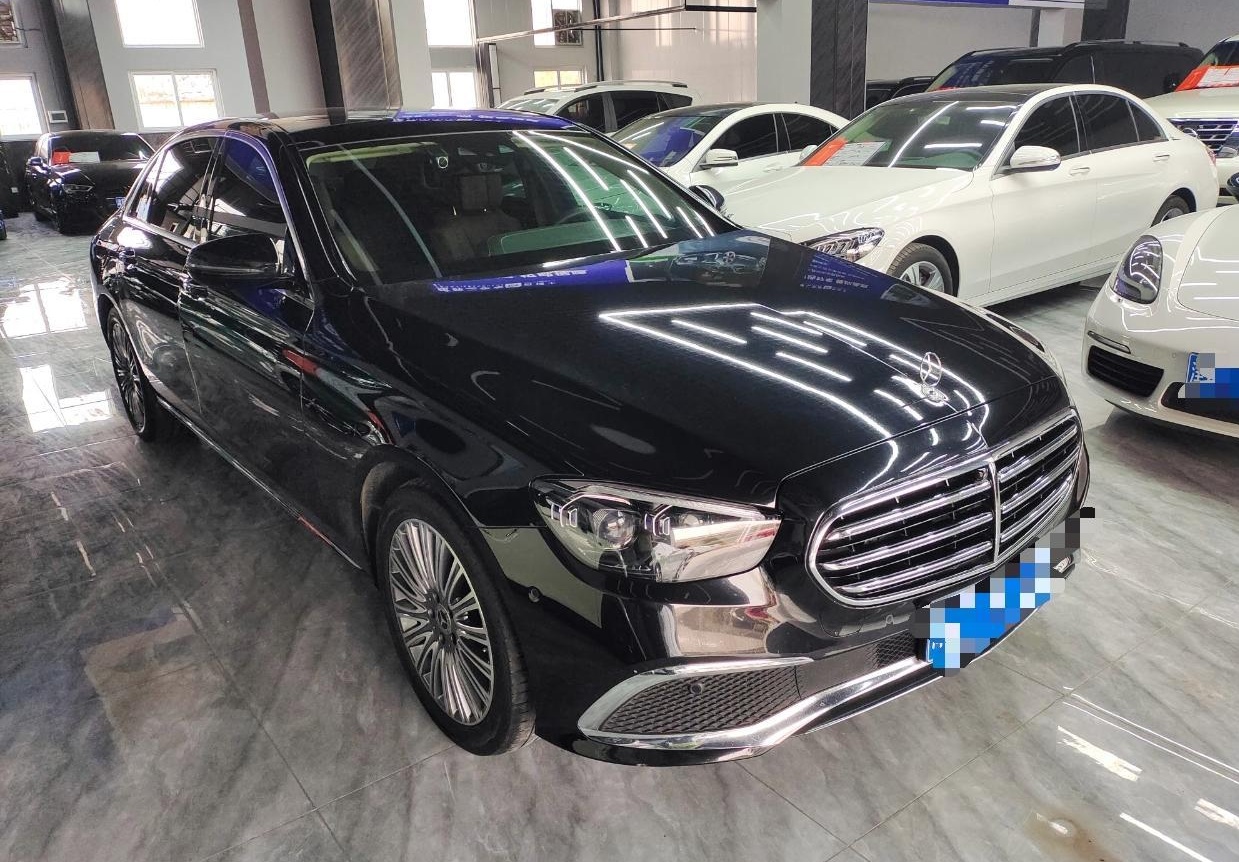 奔驰E级 2021款 E 300 L 尊贵型