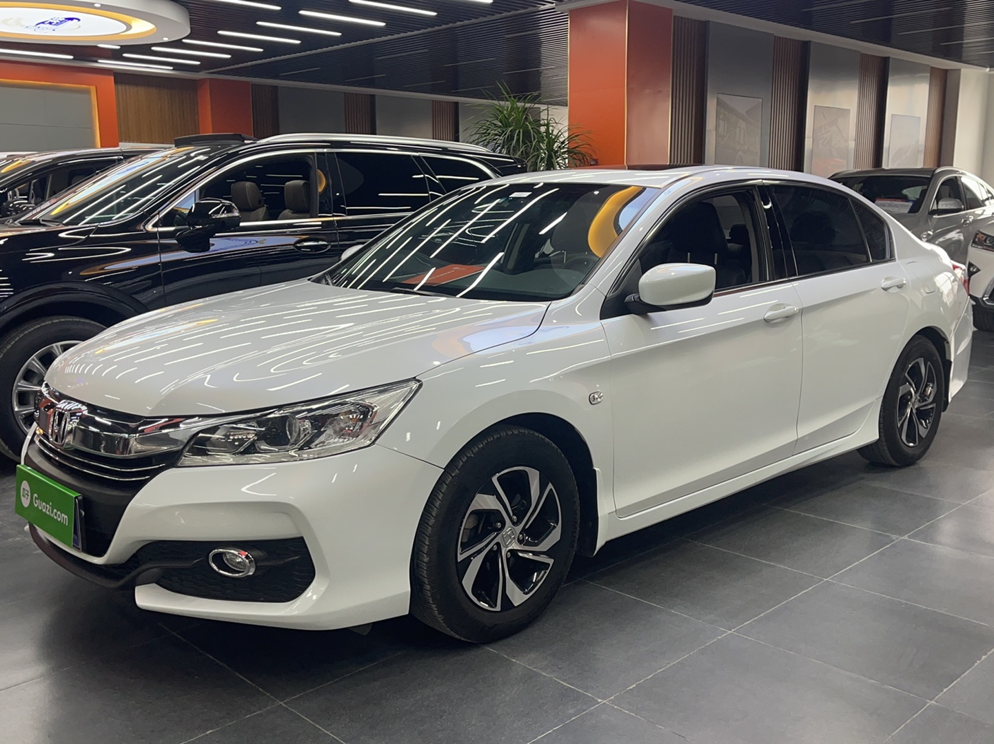 比亚迪 秦PLUS 2021款 EV 500KM 尊贵型