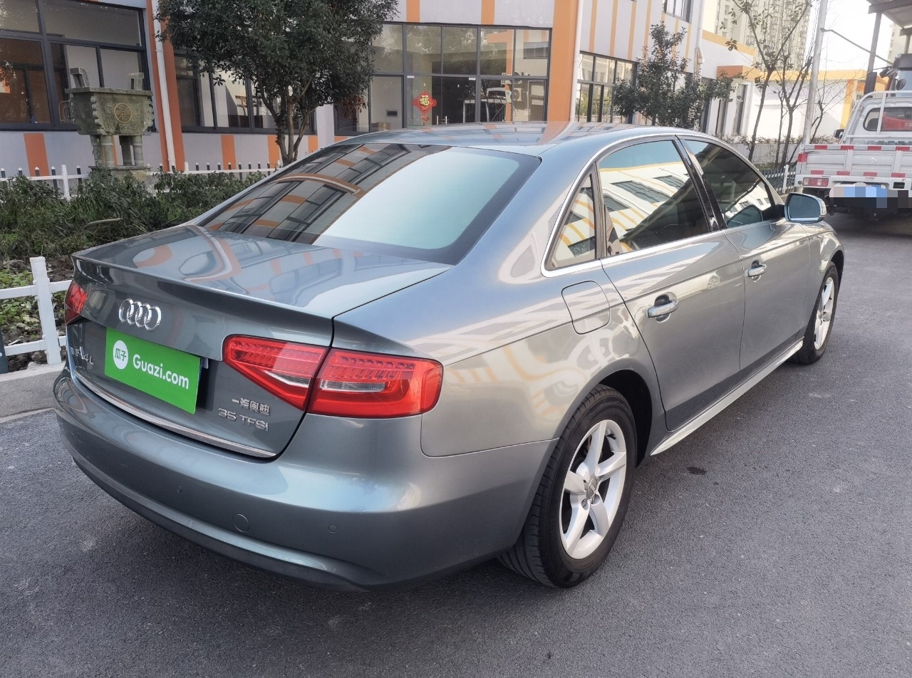 奥迪A4L 2013款 35 TFSI 自动舒适型