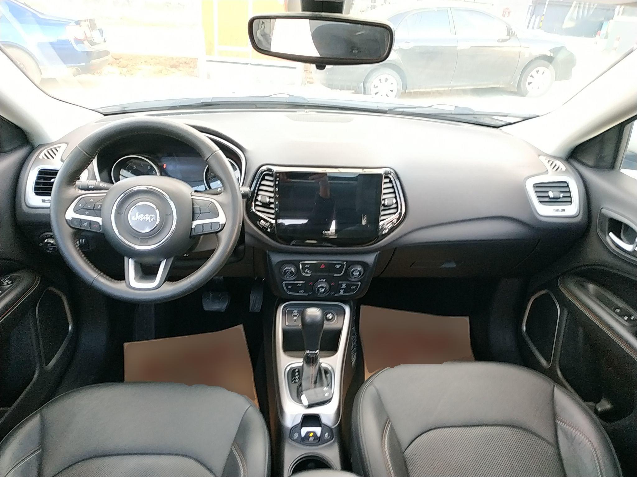 Jeep 指南者 2017款 200T 自动家享版