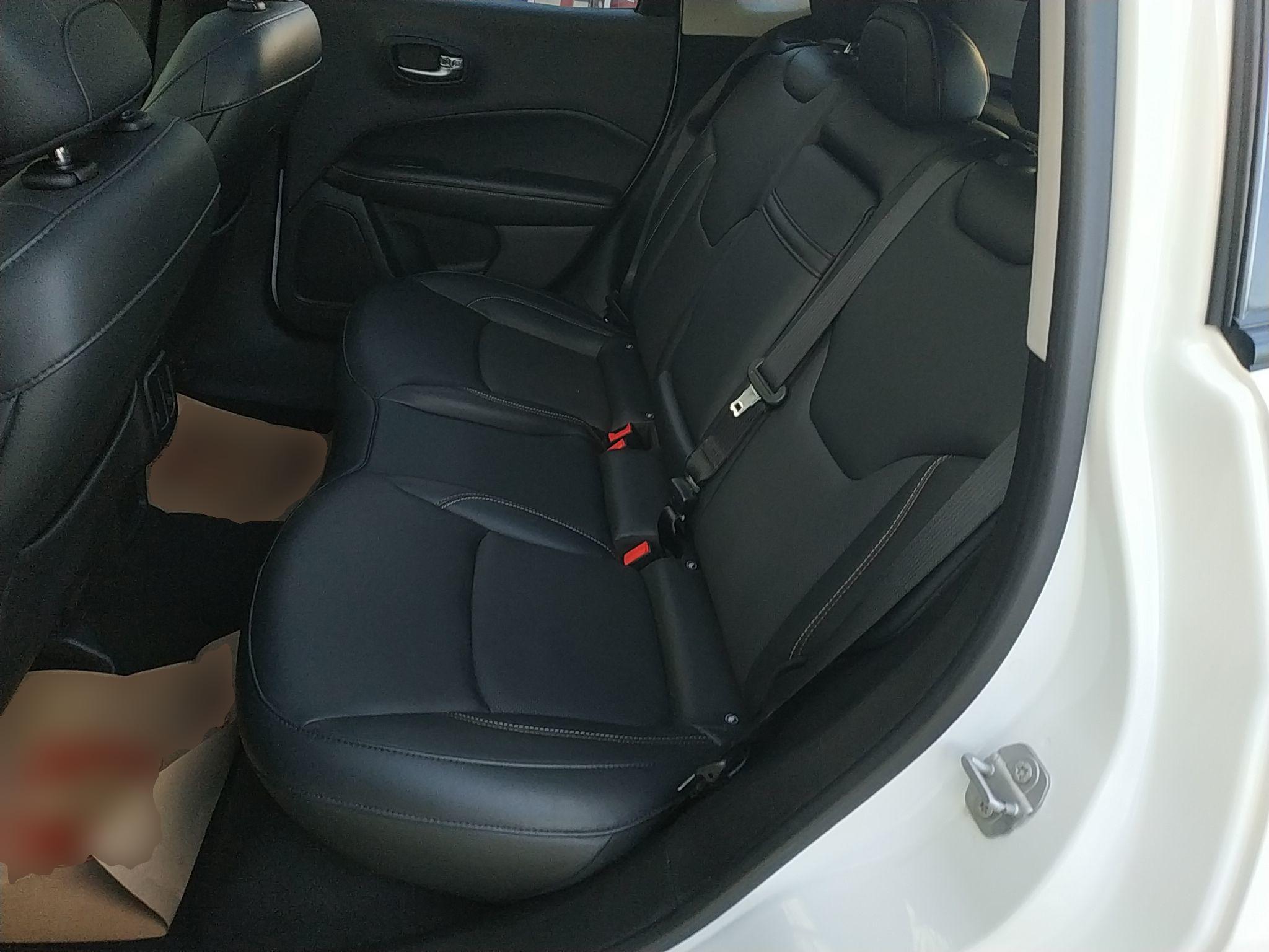 Jeep 指南者 2017款 200T 自动家享版