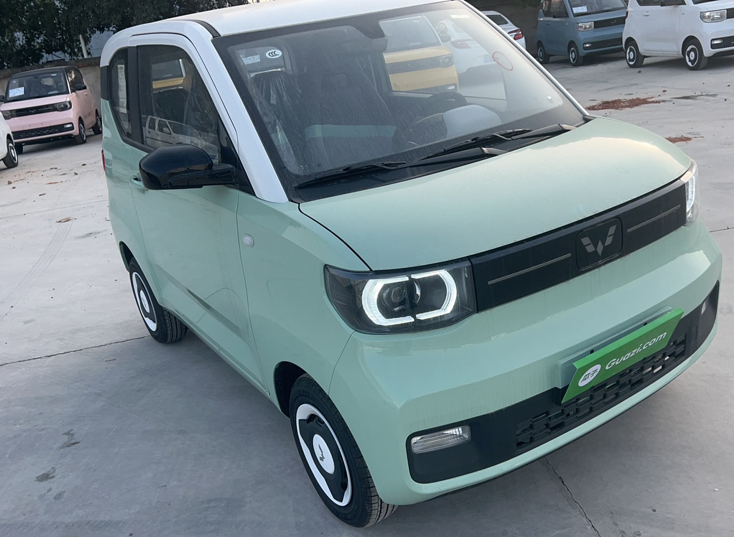 五菱汽车 宏光MINI EV 2022款 马卡龙臻享款 磷酸铁锂