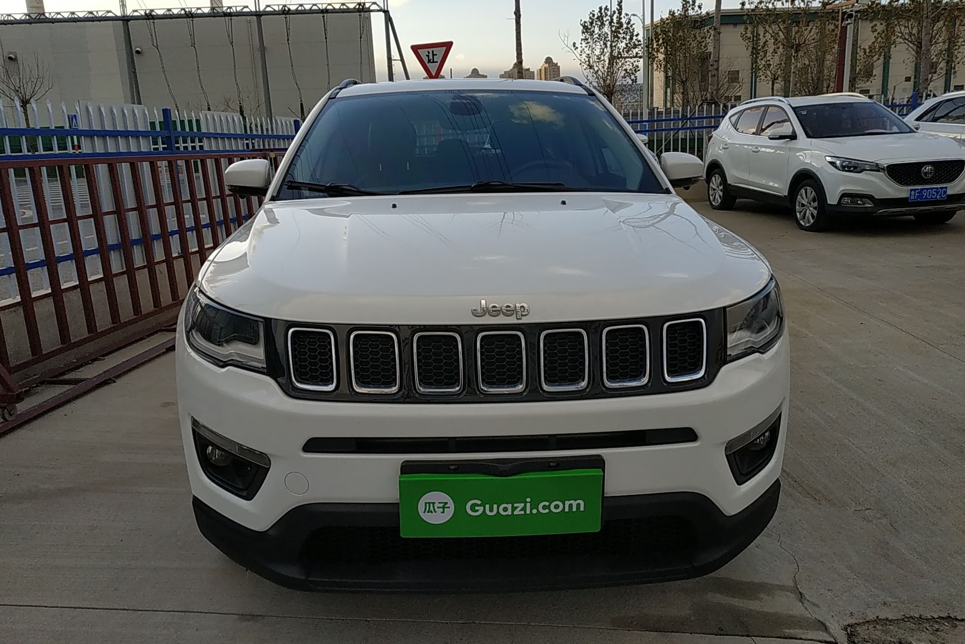 Jeep 指南者 2017款 200T 自动家享版