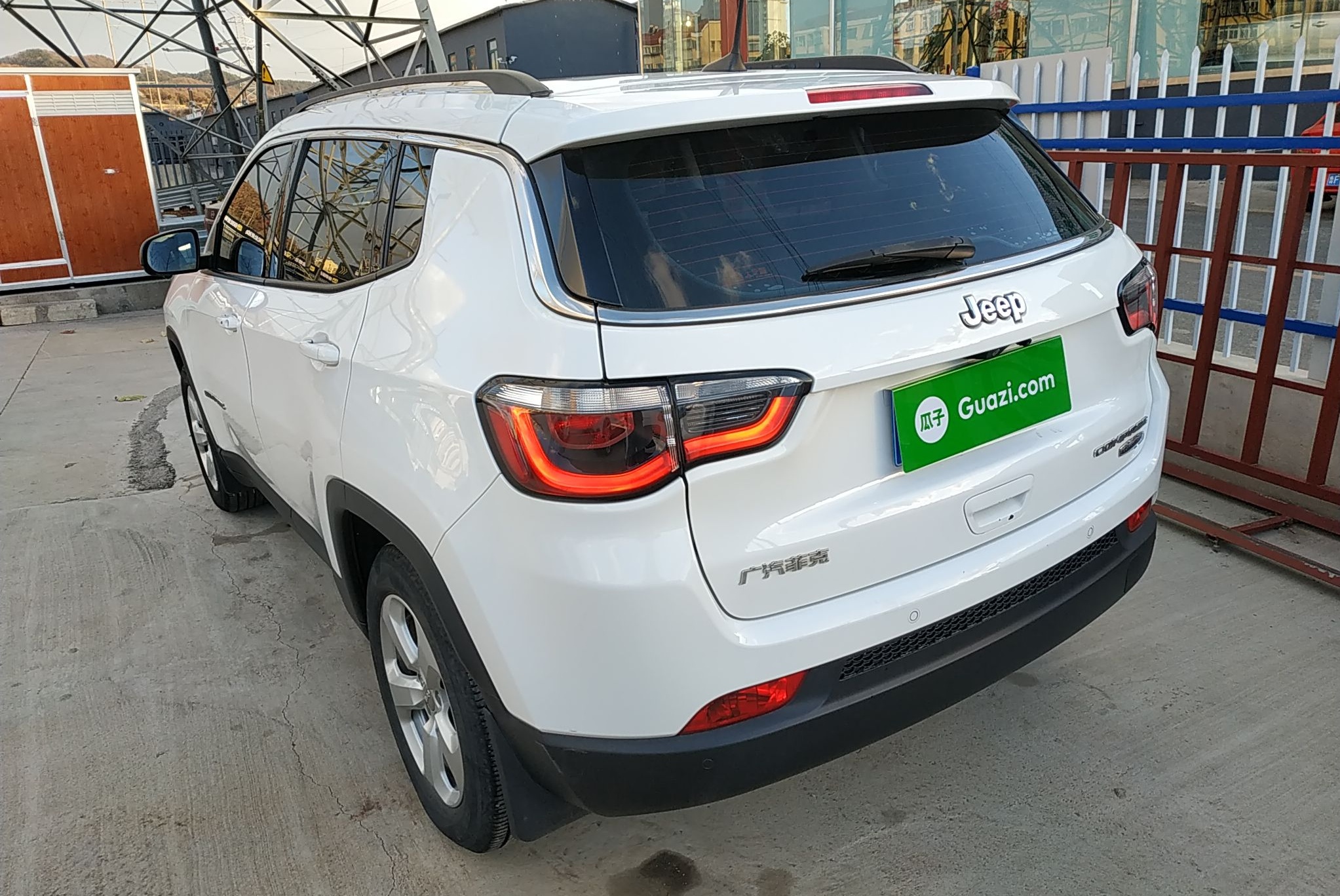 Jeep 指南者 2017款 200T 自动家享版