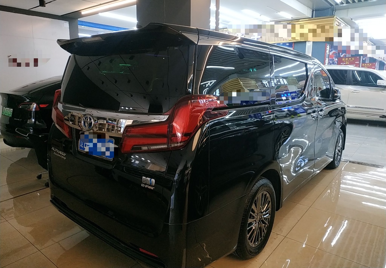 丰田 埃尔法 2020款 双擎 2.5L 尊贵版(进口)