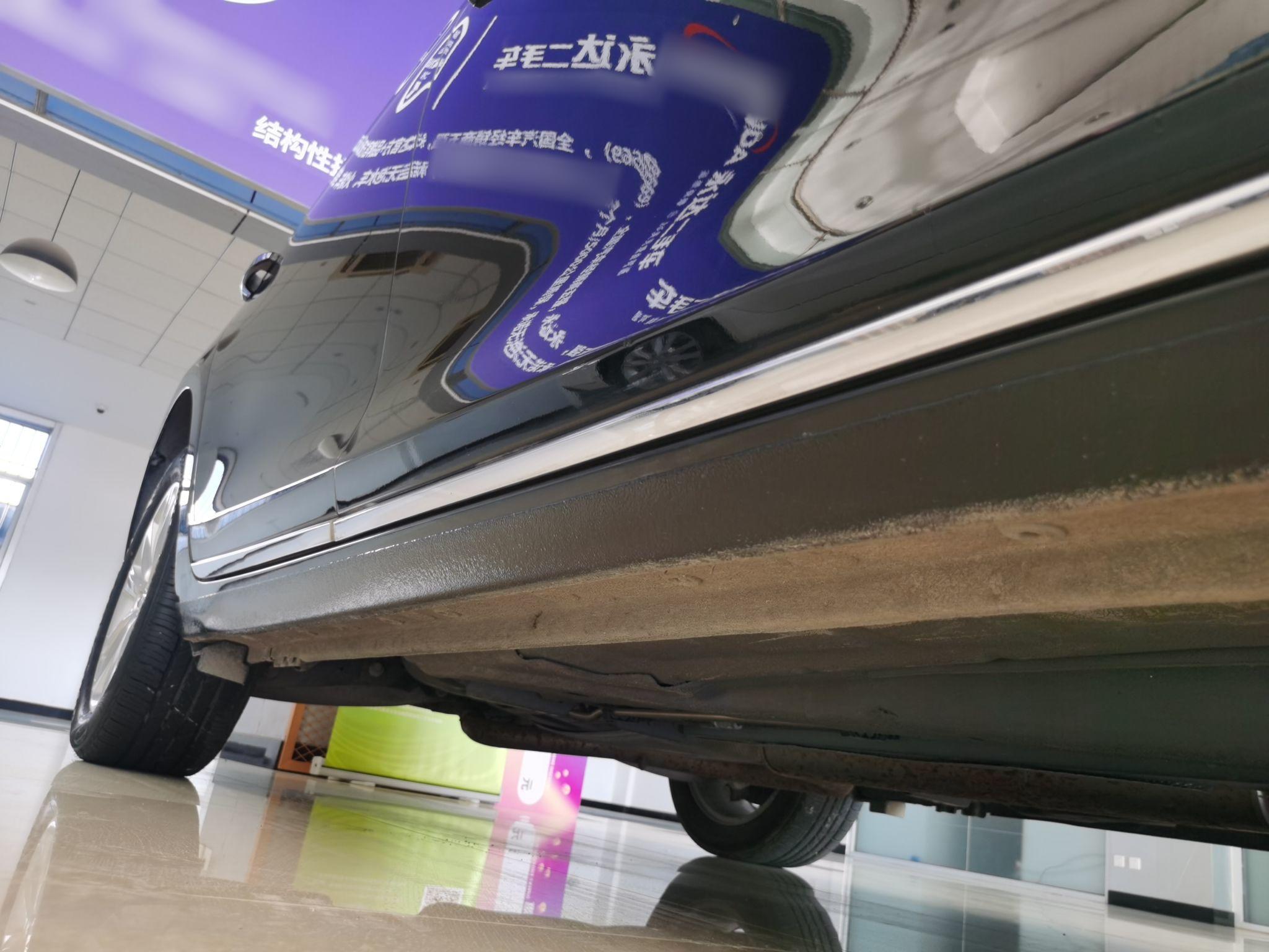 荣威950 2017款 30T 互联网旗舰版