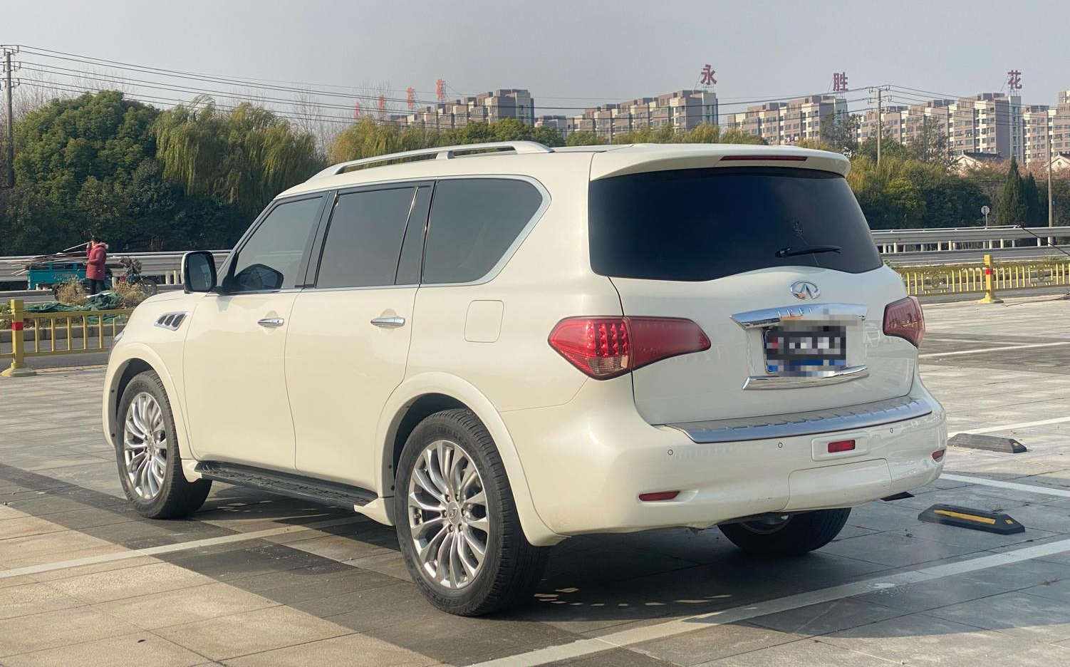 英菲尼迪QX80 2016款 5.6L 4WD(进口)