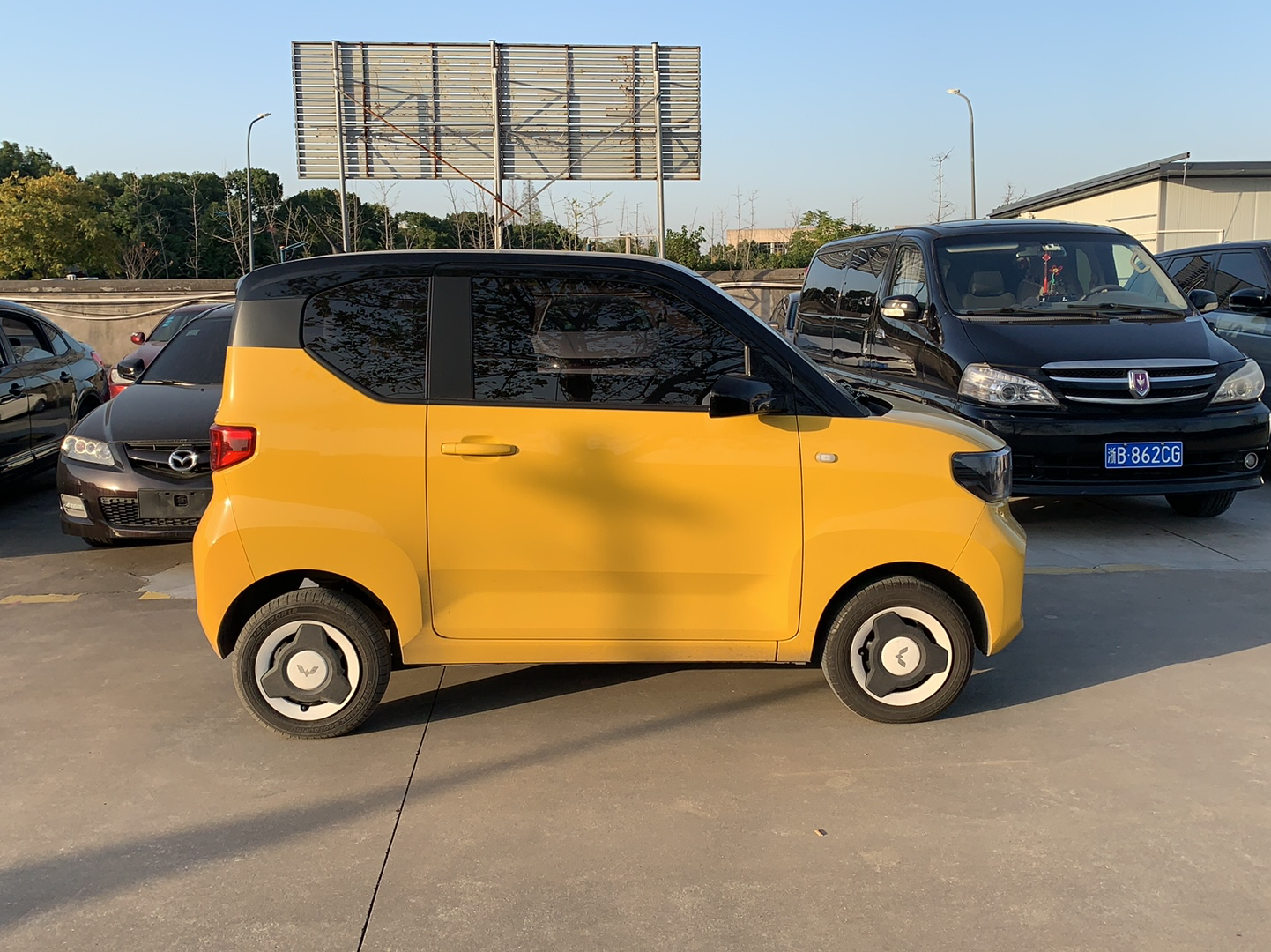 五菱汽车 宏光MINI EV 2021款 马卡龙时尚款 磷酸铁锂