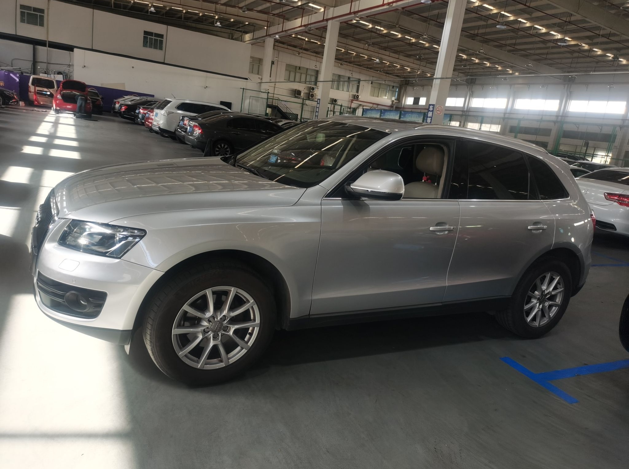 奥迪Q5 2012款 2.0TFSI 舒适型