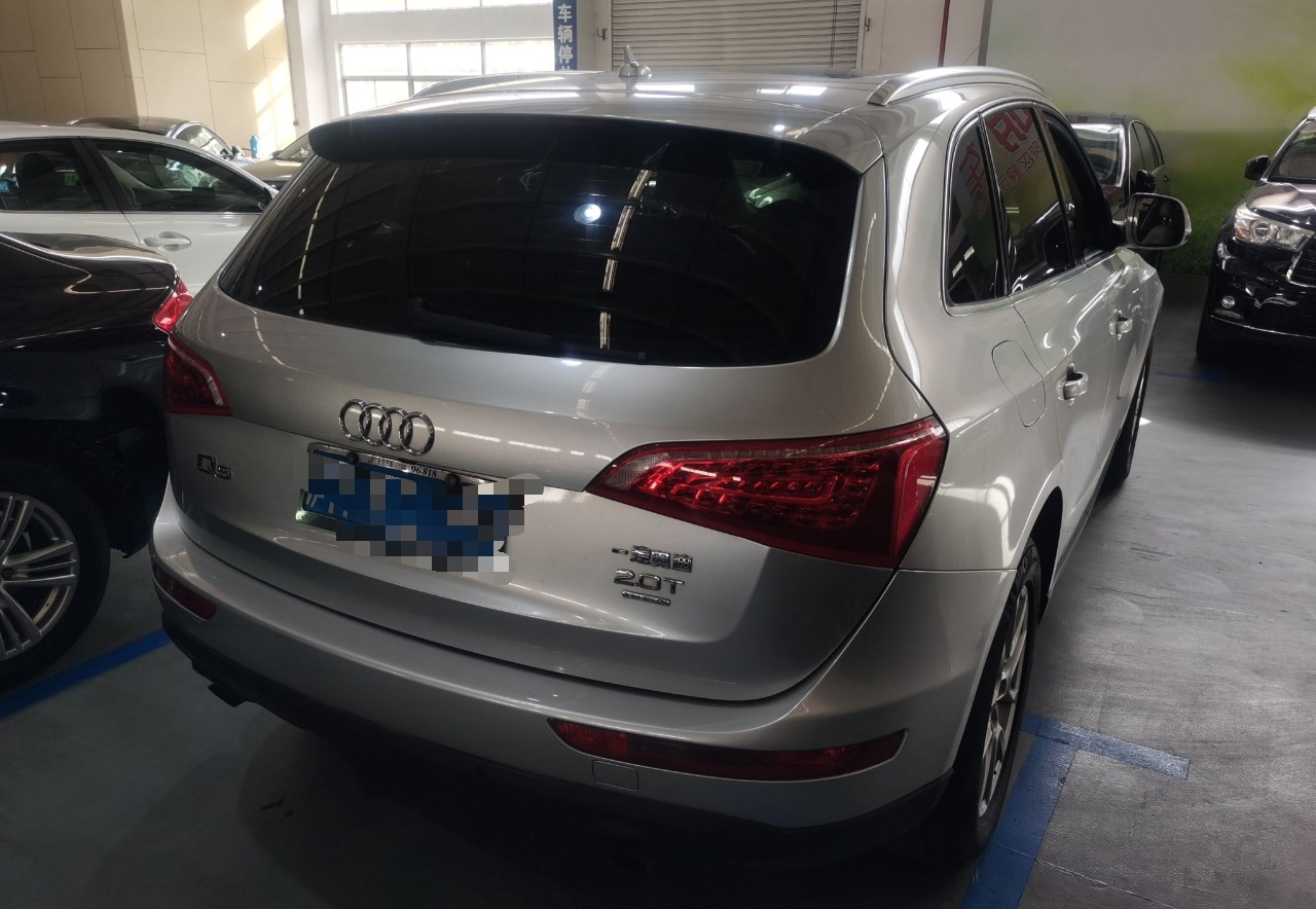 奥迪Q5 2012款 2.0TFSI 舒适型