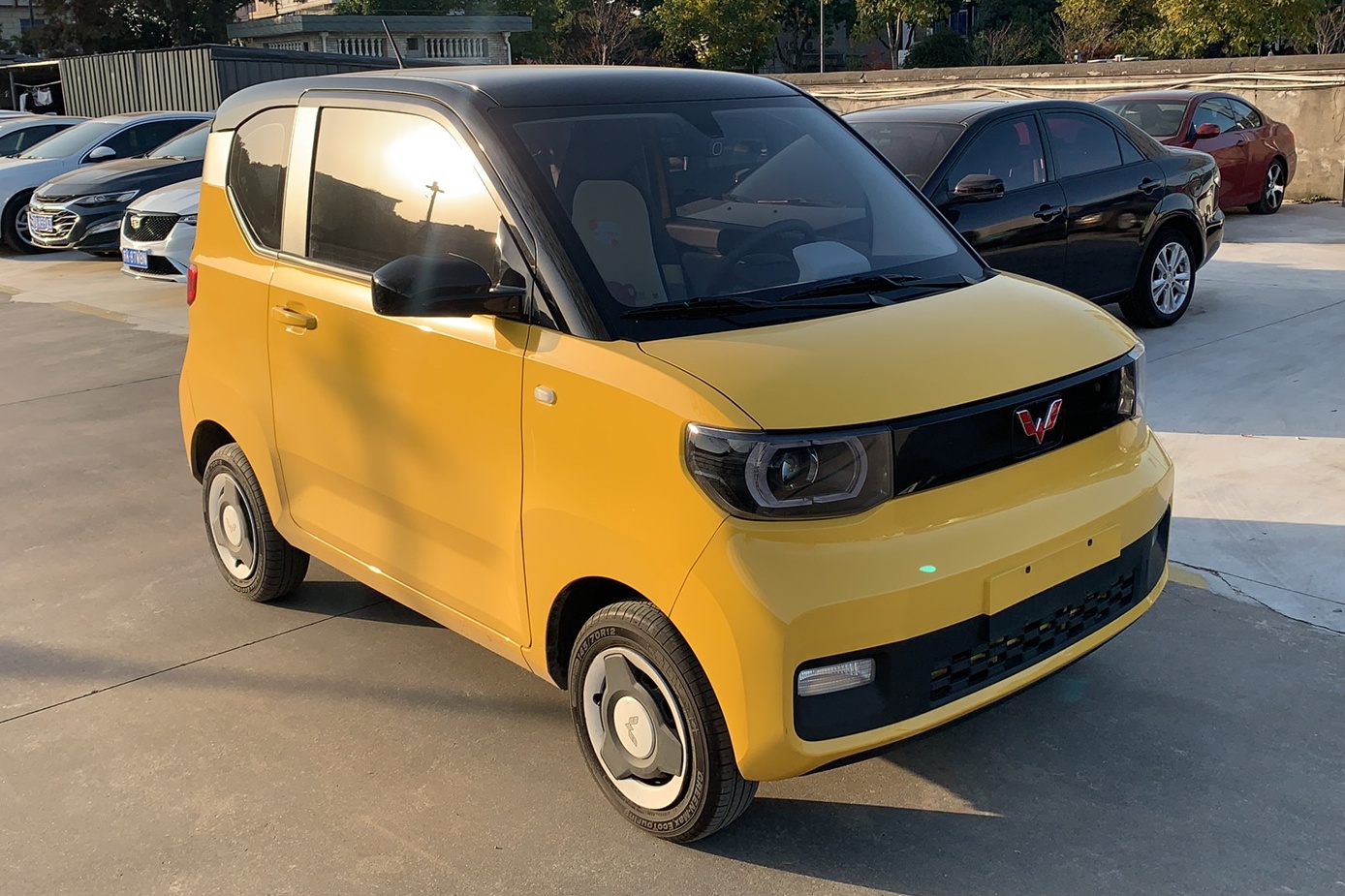 五菱汽车 宏光MINI EV 2021款 马卡龙时尚款 磷酸铁锂