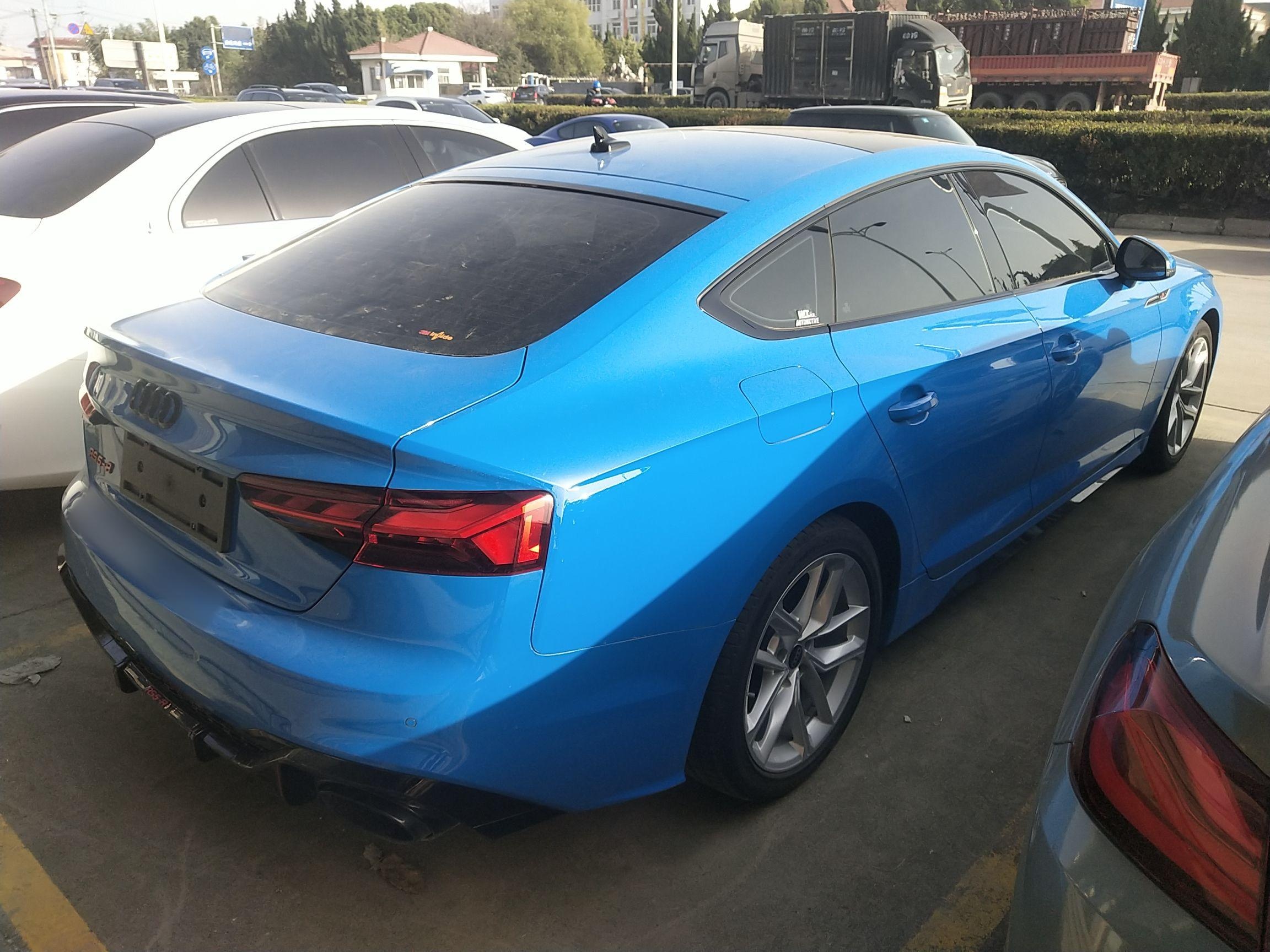 奥迪A5 2021款 Sportback 40 TFSI 时尚智雅型(进口)