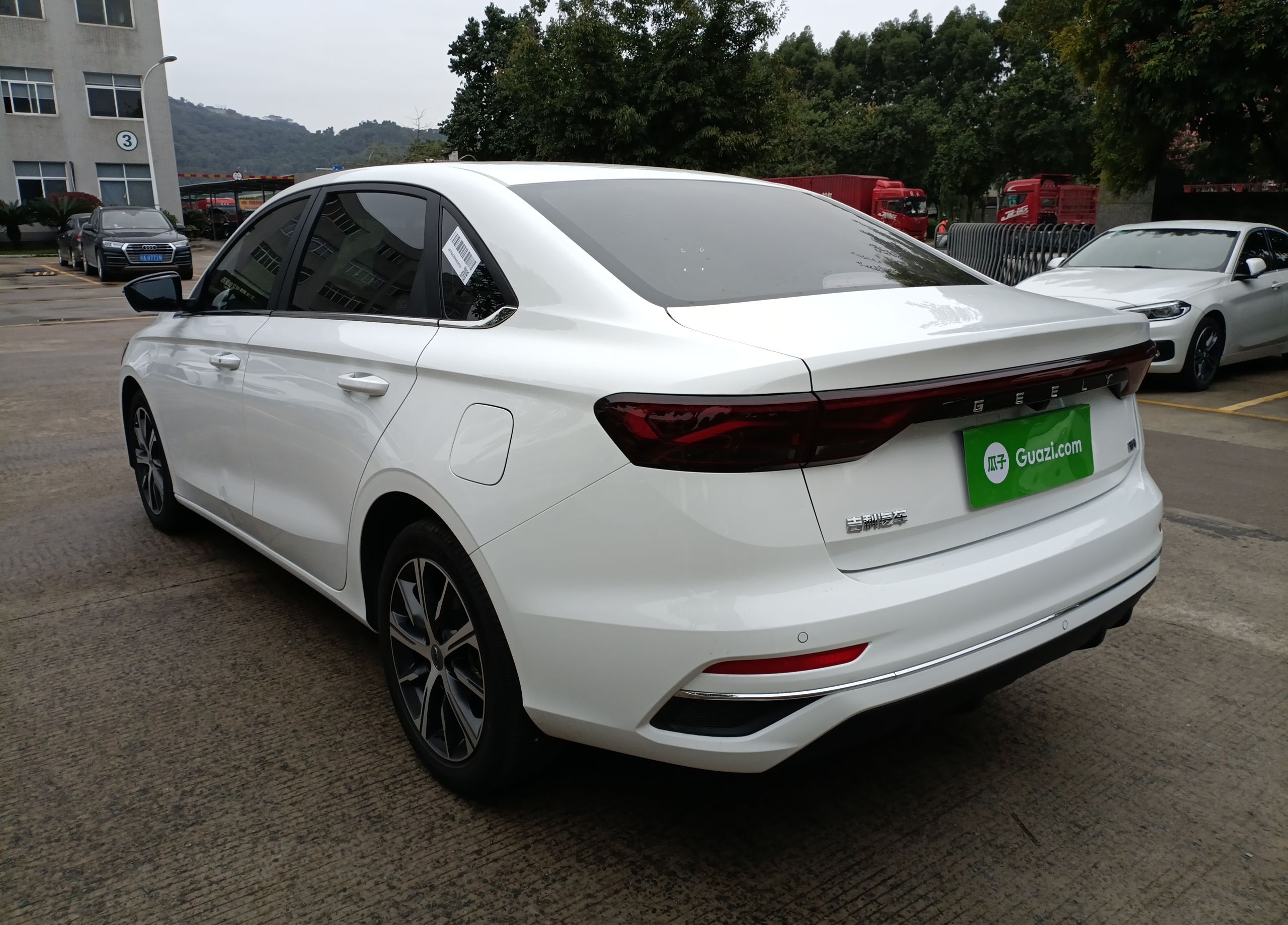 吉利汽车 帝豪 2022款 第4代 1.5L CVT尊贵型