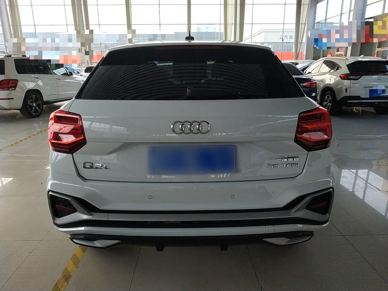 奥迪Q2L 2022款 35 TFSI 进取动感型