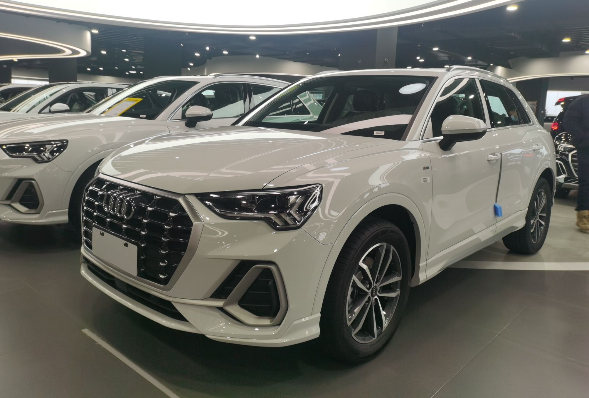 奥迪Q3 2022款 35 TFSI 进取动感型