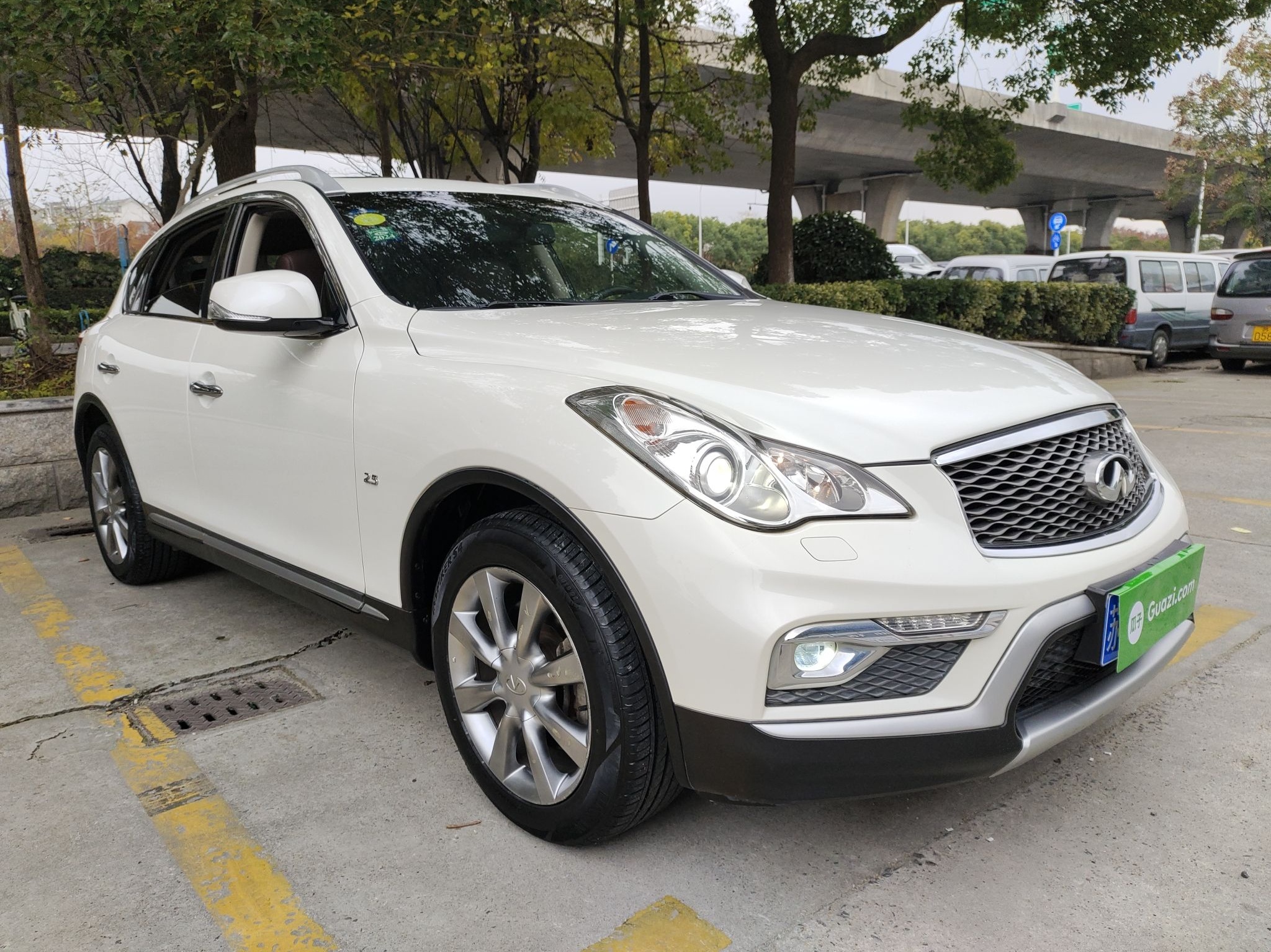 英菲尼迪QX50 2015款 2.5L 悦享版