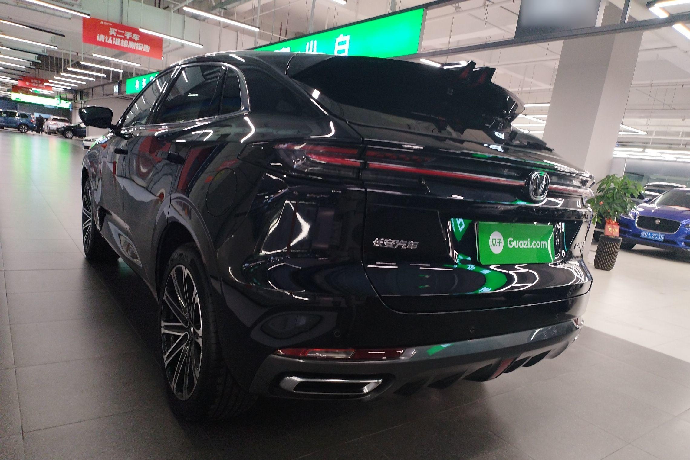 长安UNI-K新能源 2022款 蓝鲸iDD 1.5T 尊贵型