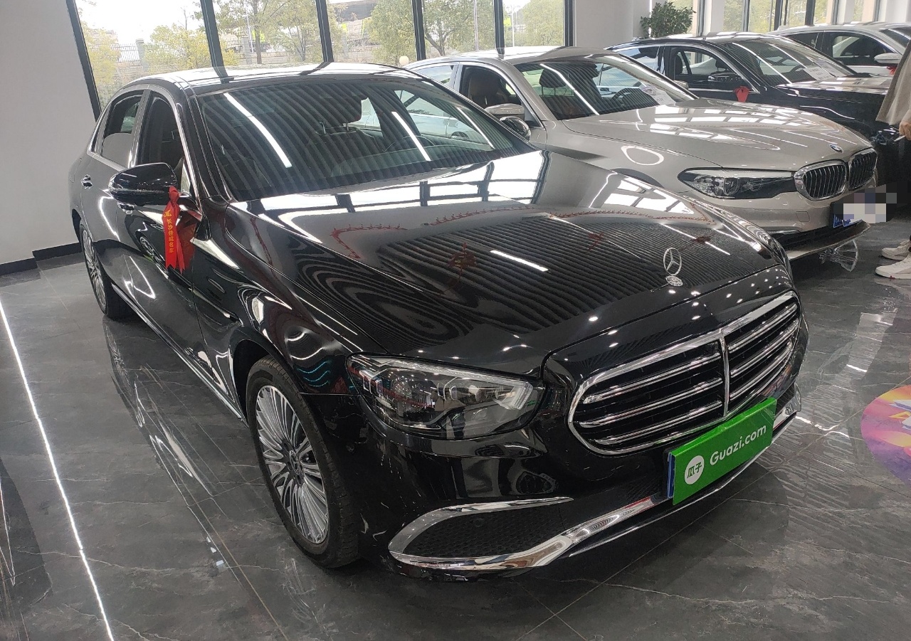 奔驰E级 2021款 E 300 L 尊贵型