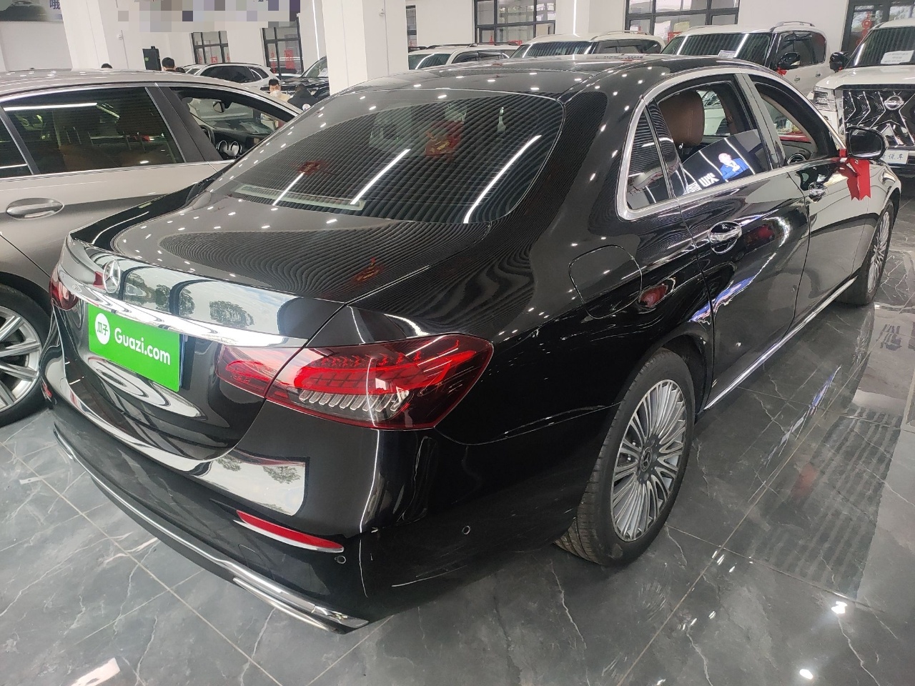 奔驰E级 2021款 E 300 L 尊贵型