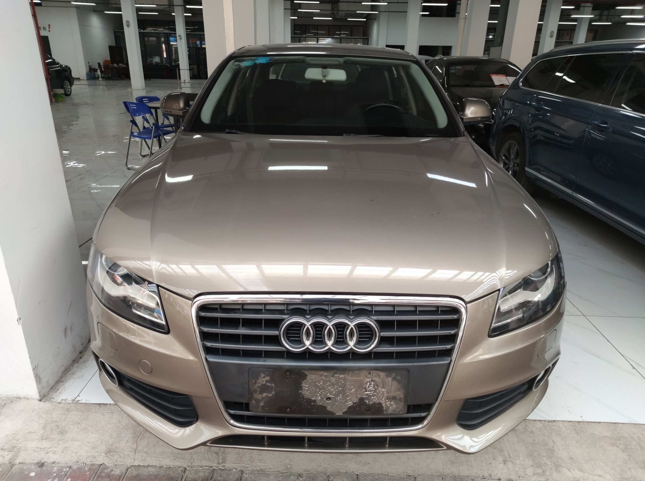 奥迪A4L 2012款 2.0 TFSI 自动标准型