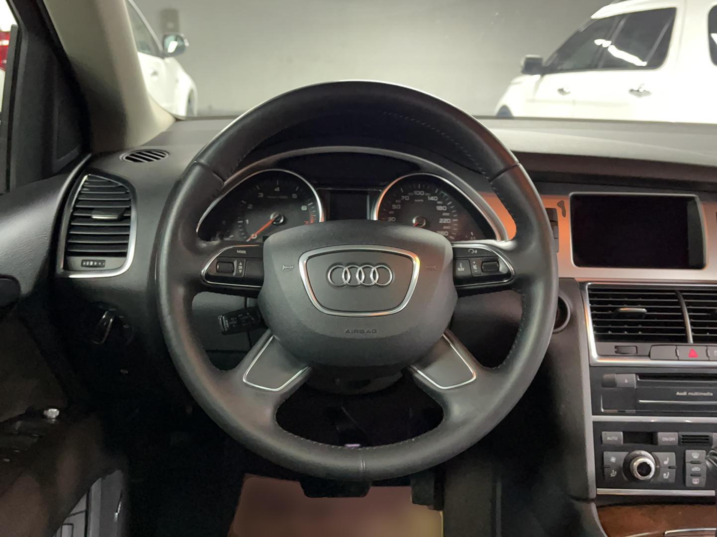 奥迪Q7 2013款 35 TFSI 舒适型(进口)