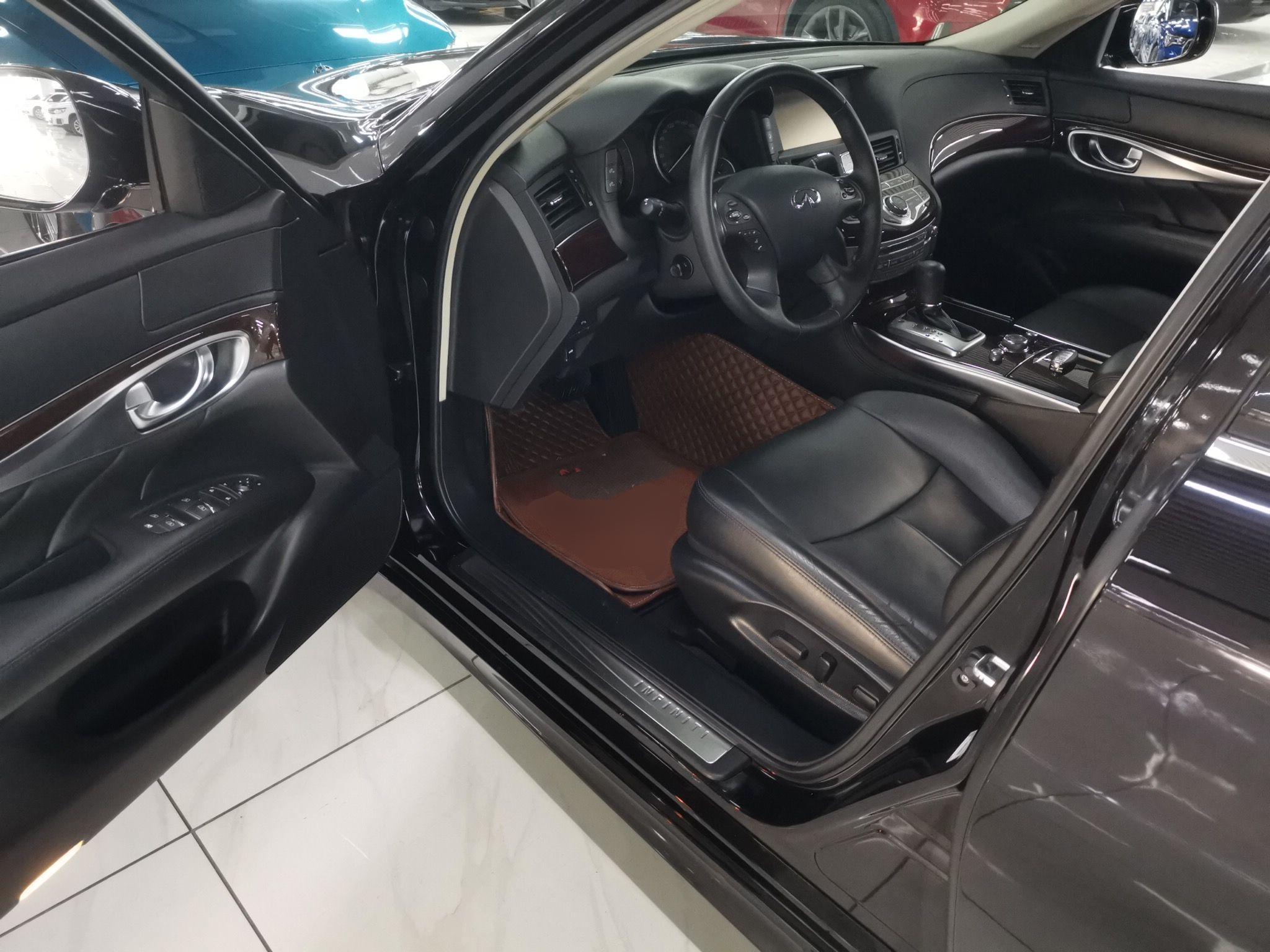 英菲尼迪Q70L 2015款 Q70L 2.5L 悦享版(进口)