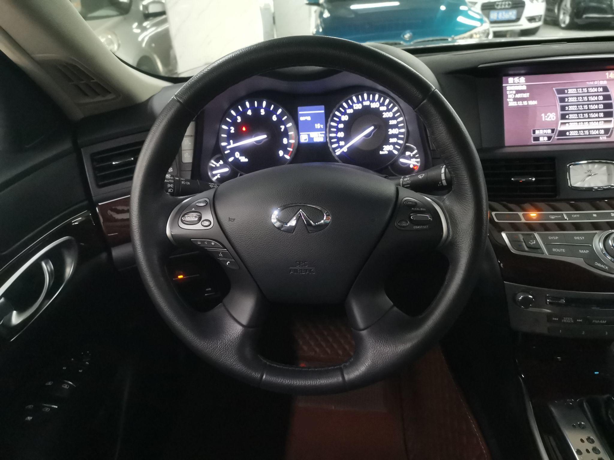 英菲尼迪Q70L 2015款 Q70L 2.5L 悦享版(进口)